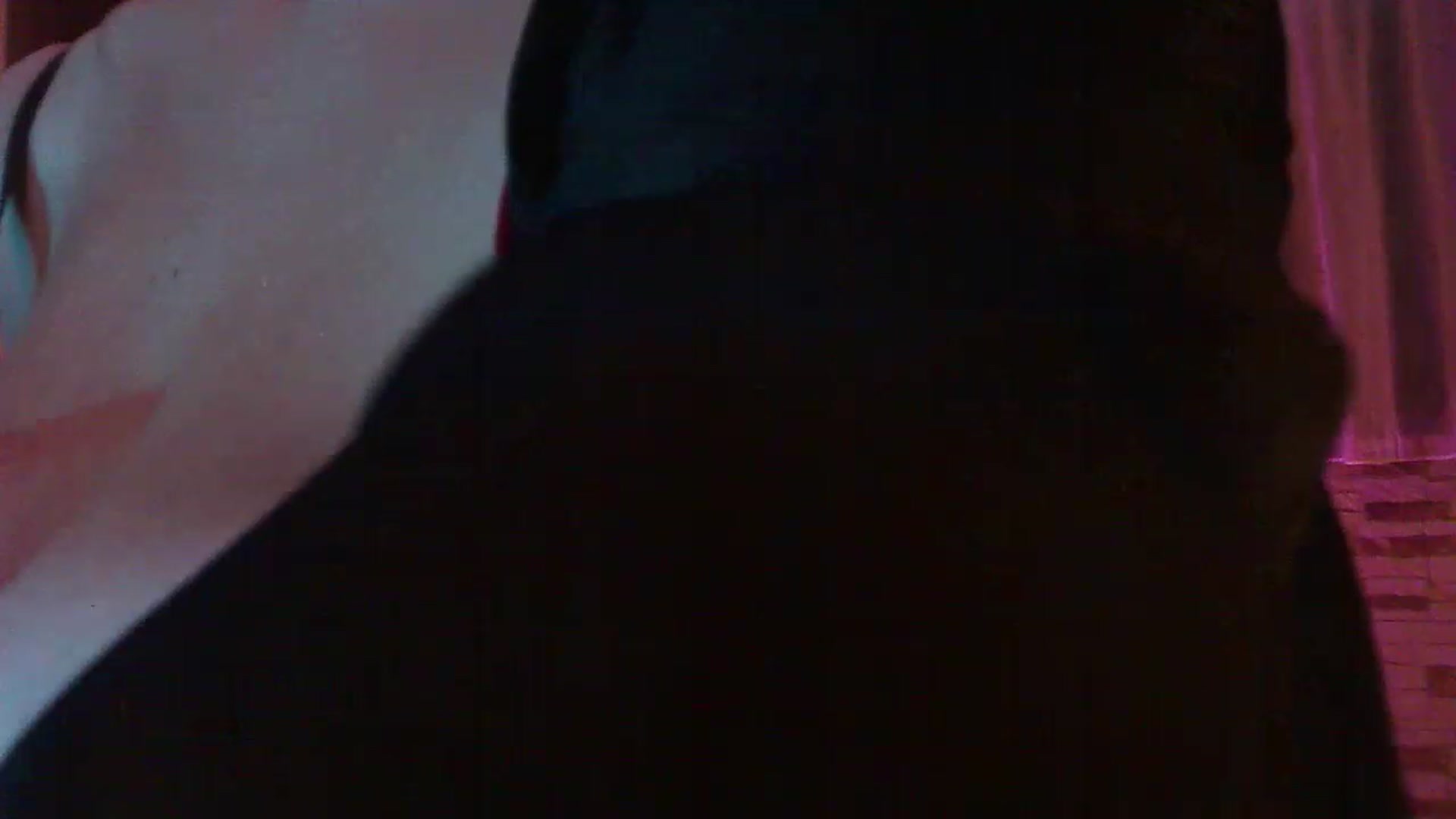 Gallery image thumbnail from No_bo_dy's myfreecams stream on, 11/21/2022, 02:40 image 12 of 20
