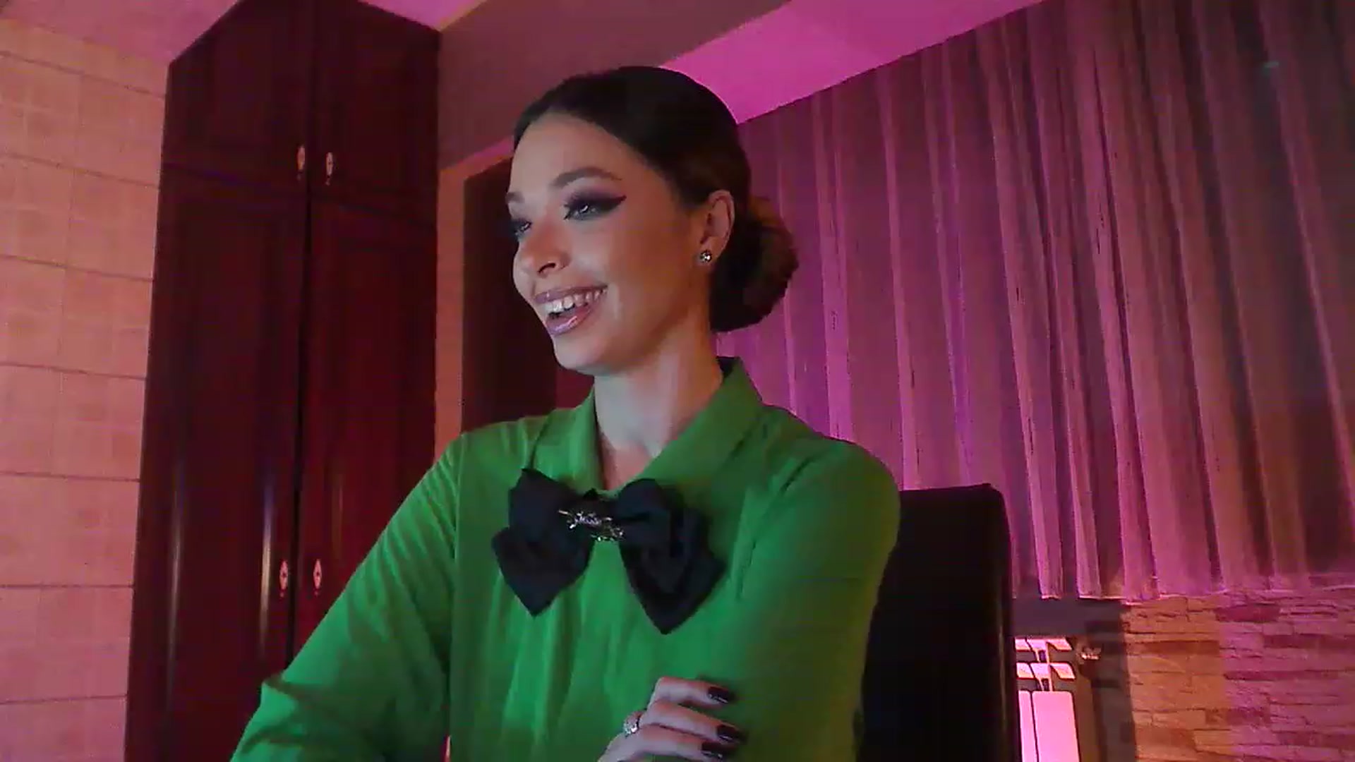 Gallery image thumbnail from No_bo_dy's myfreecams stream on, 11/23/2022, 03:19 image 8 of 20