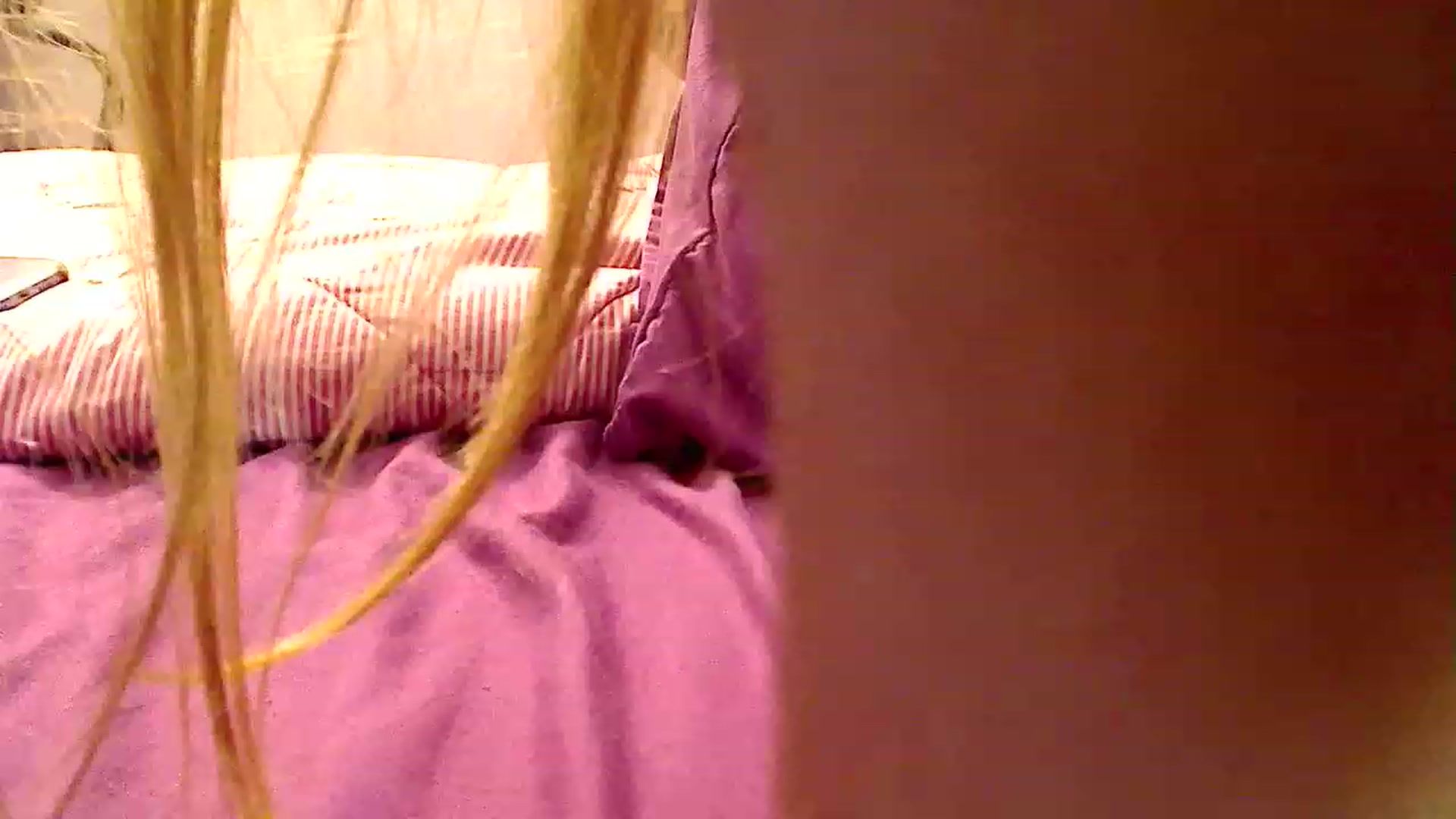 Gallery image thumbnail from No_bo_dy's myfreecams stream on, 12/09/2022, 02:58 image 17 of 20