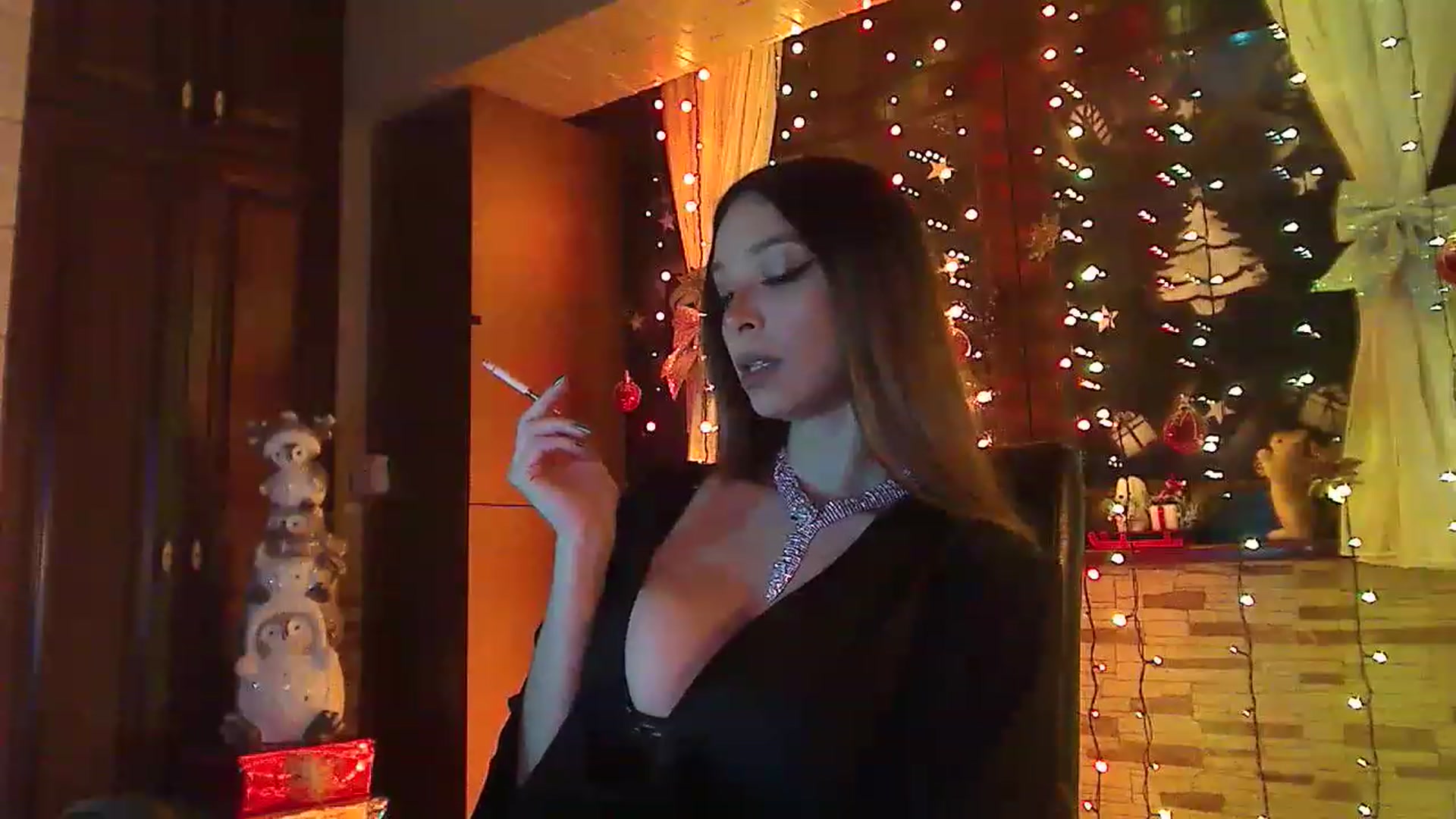 Gallery image thumbnail from No_bo_dy's myfreecams stream on, 12/10/2022, 03:45 image 17 of 20