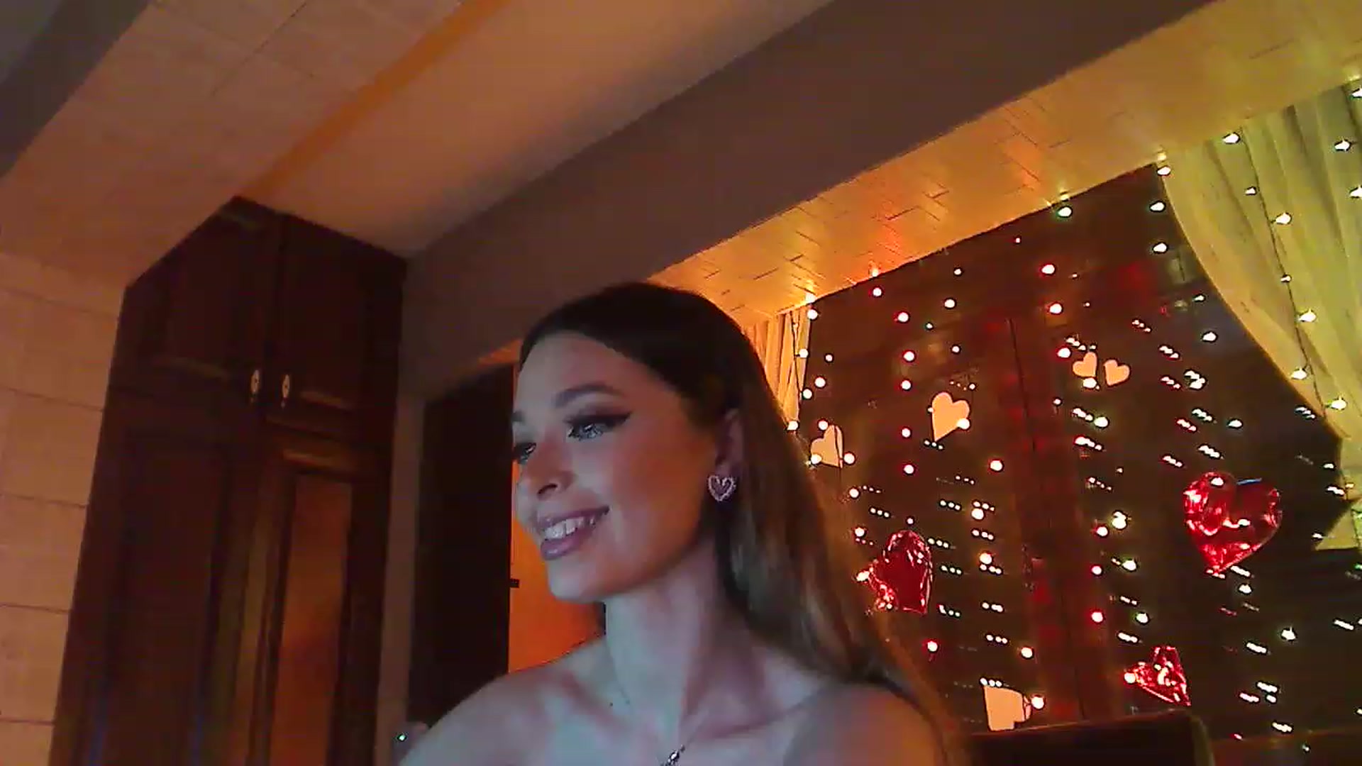Gallery image thumbnail from No_bo_dy's myfreecams stream on, 01/10/2023, 02:24 image 18 of 20