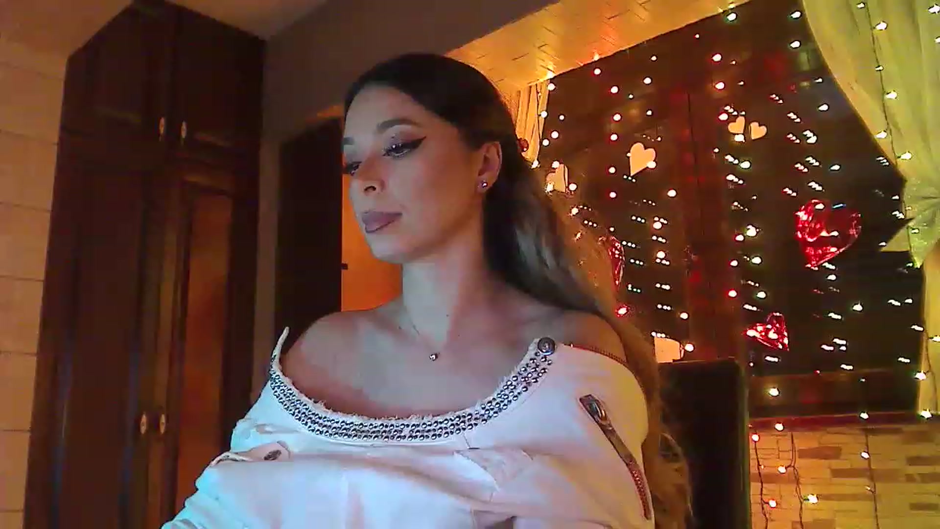 Gallery image thumbnail from No_bo_dy's myfreecams stream on, 01/11/2023, 01:58 image 18 of 20
