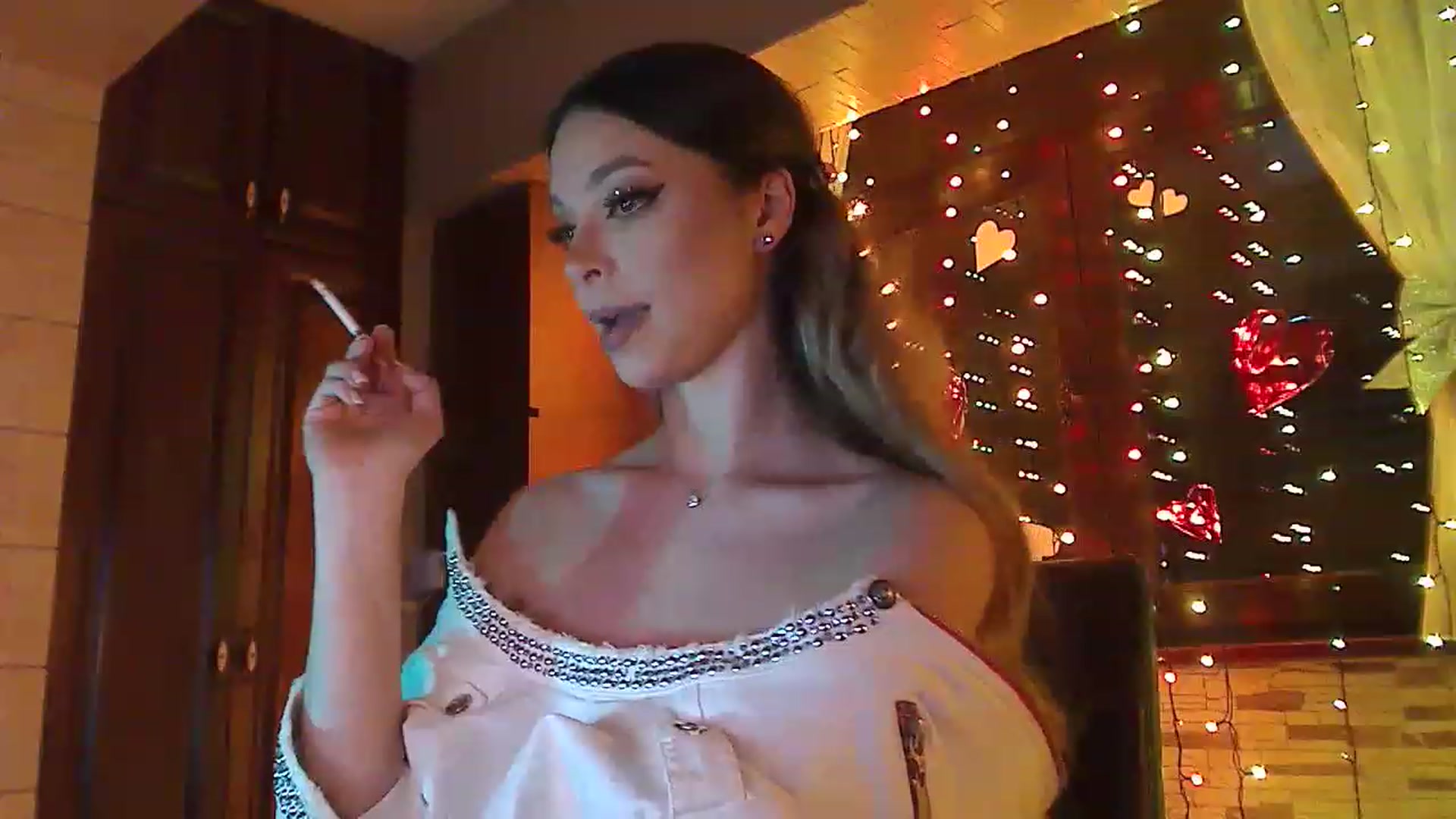 Gallery image thumbnail from No_bo_dy's myfreecams stream on, 01/11/2023, 01:58 image 7 of 20