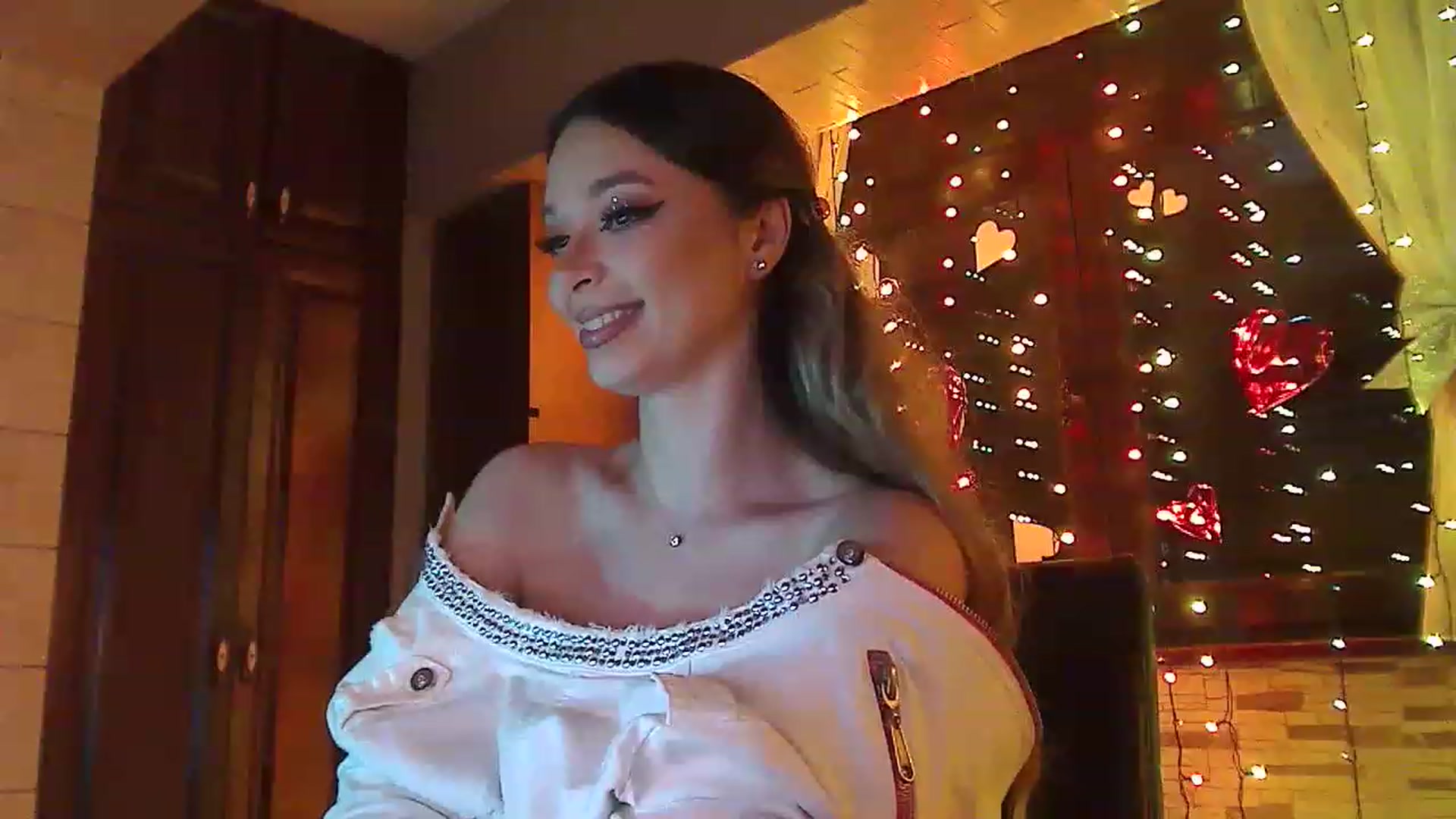Gallery image thumbnail from No_bo_dy's myfreecams stream on, 01/11/2023, 01:58 image 12 of 20