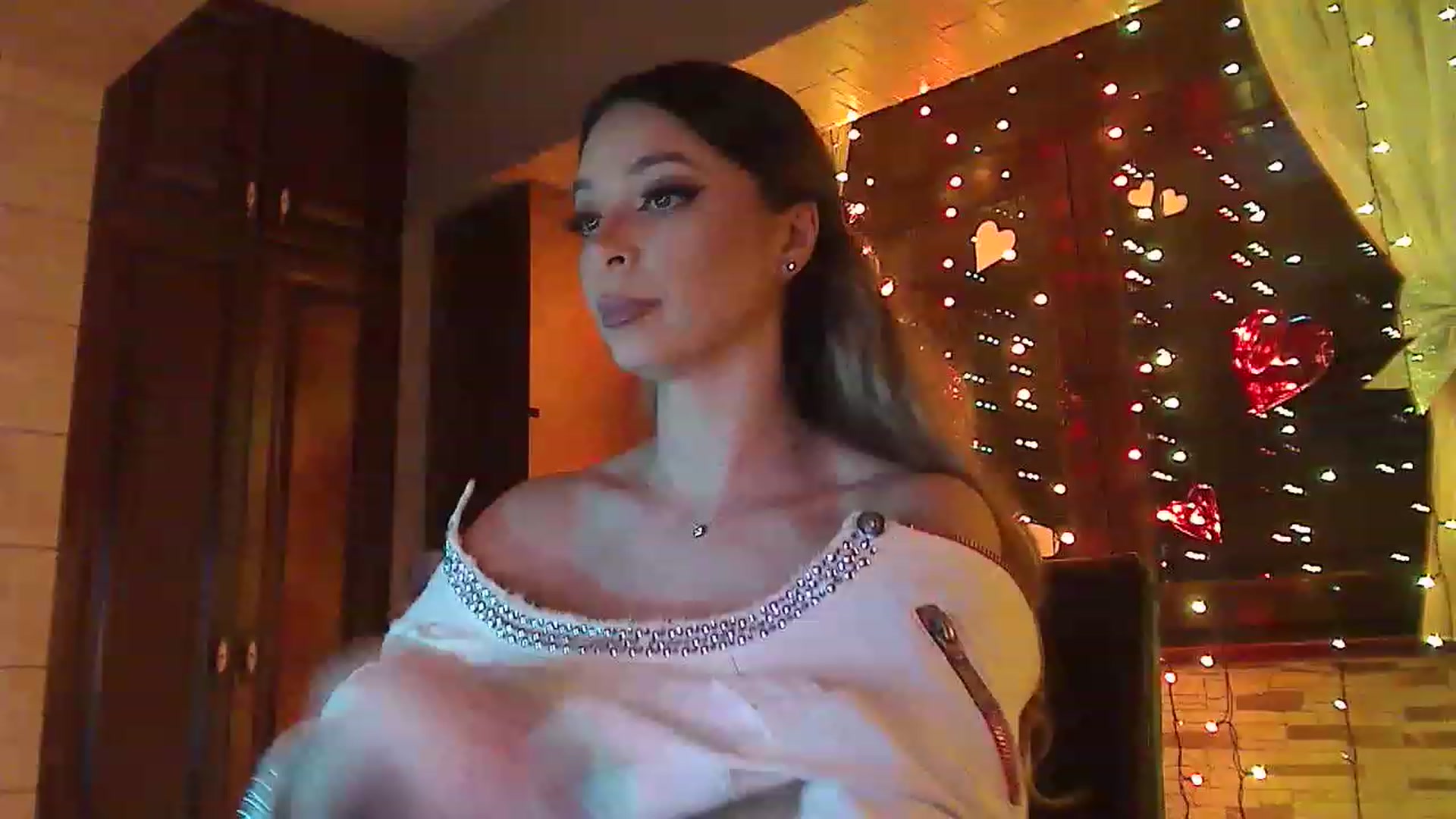 Gallery image thumbnail from No_bo_dy's myfreecams stream on, 01/11/2023, 01:58 image 19 of 20