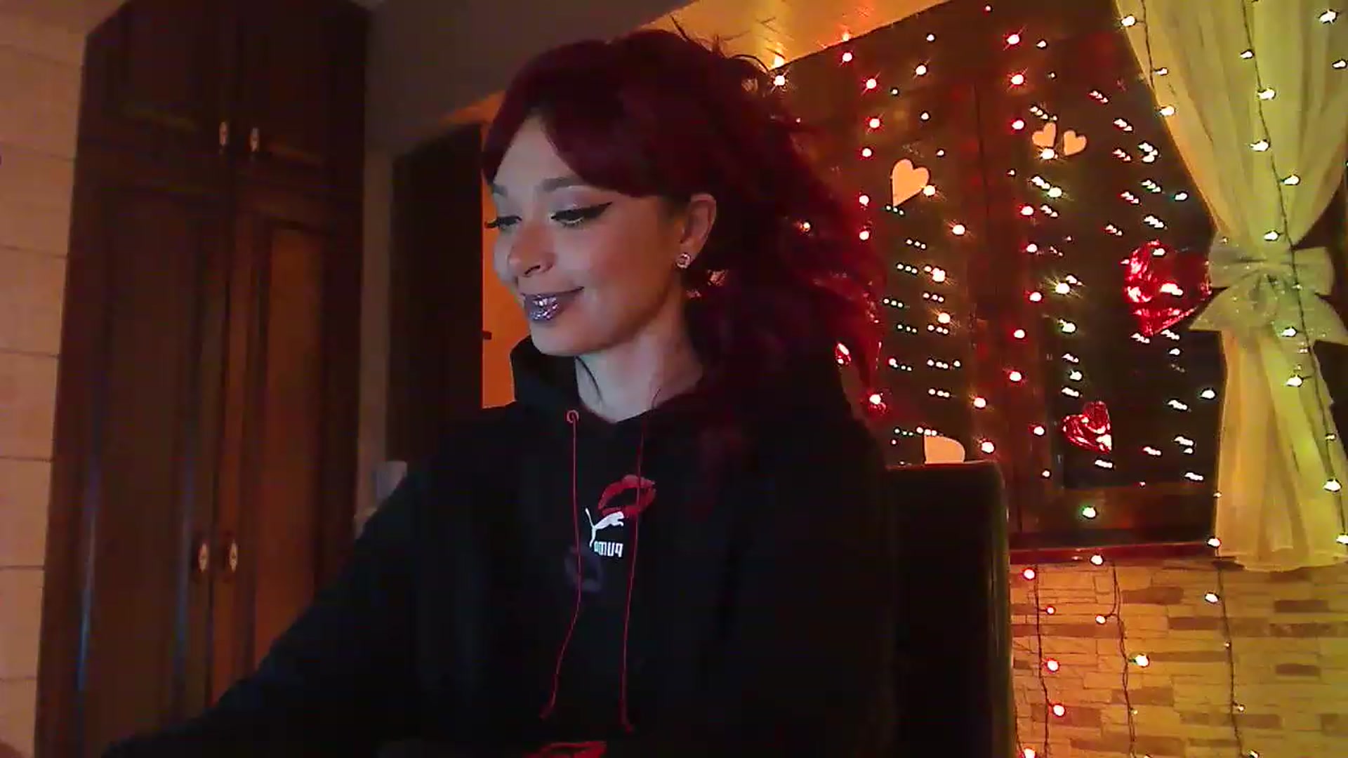 Gallery image thumbnail from No_bo_dy's myfreecams stream on, 01/18/2023, 24:47 image 2 of 20