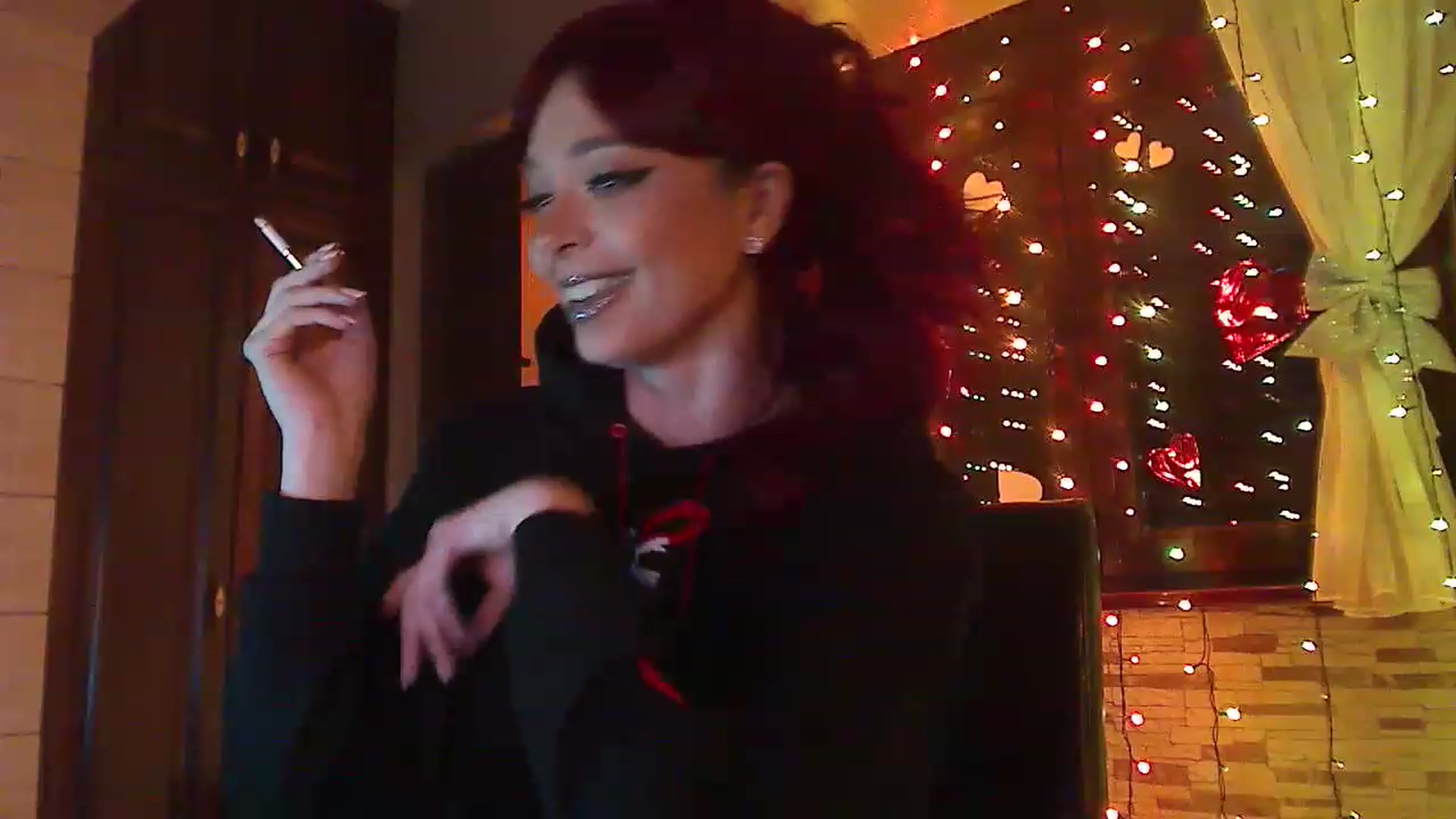Gallery image thumbnail from No_bo_dy's myfreecams stream on, 01/18/2023, 24:47 image 6 of 20
