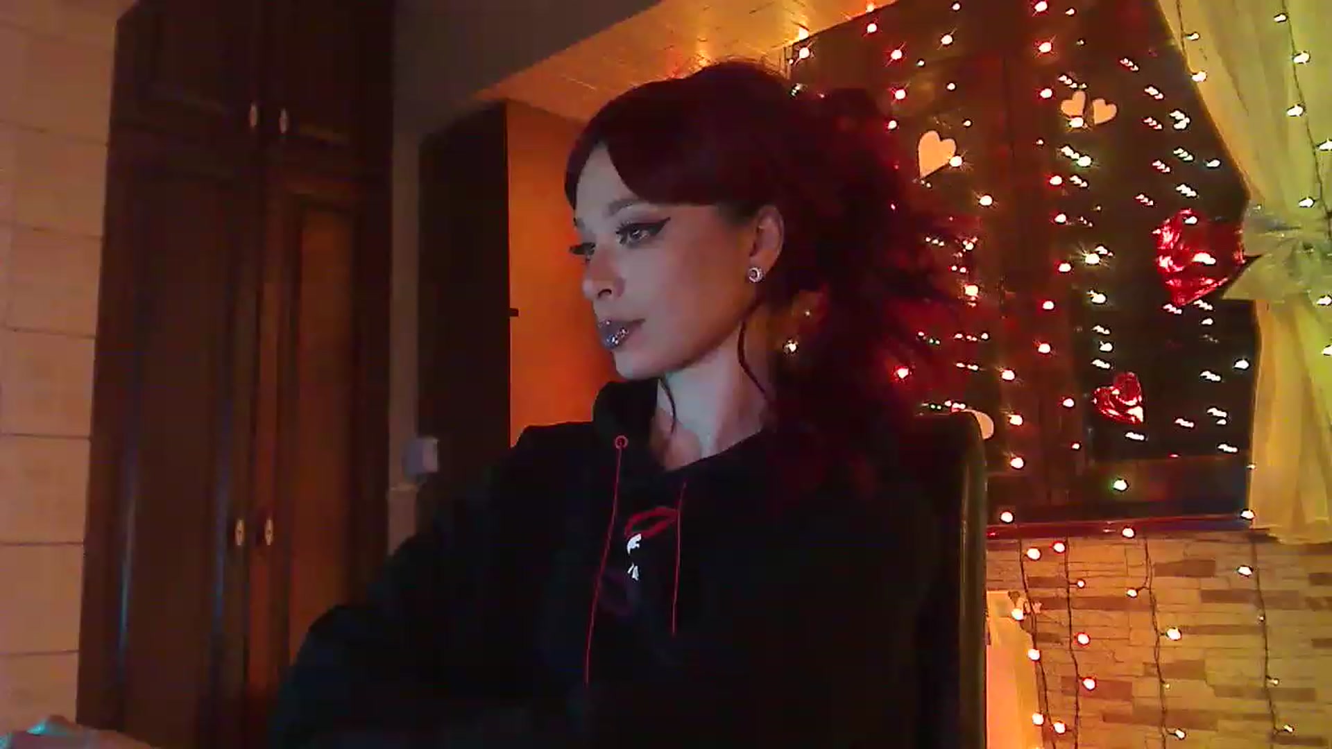 Gallery image thumbnail from No_bo_dy's myfreecams stream on, 01/18/2023, 03:27 image 14 of 20