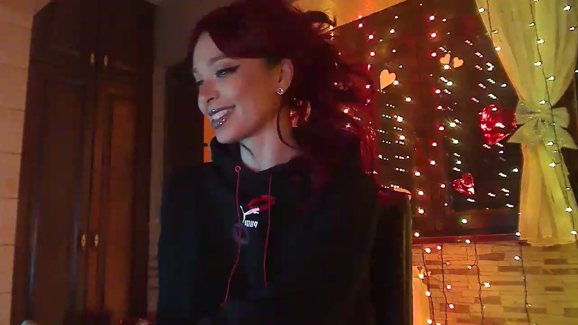 Gallery image thumbnail from No_bo_dy's myfreecams stream on, 01/18/2023, 03:27 image 5 of 20