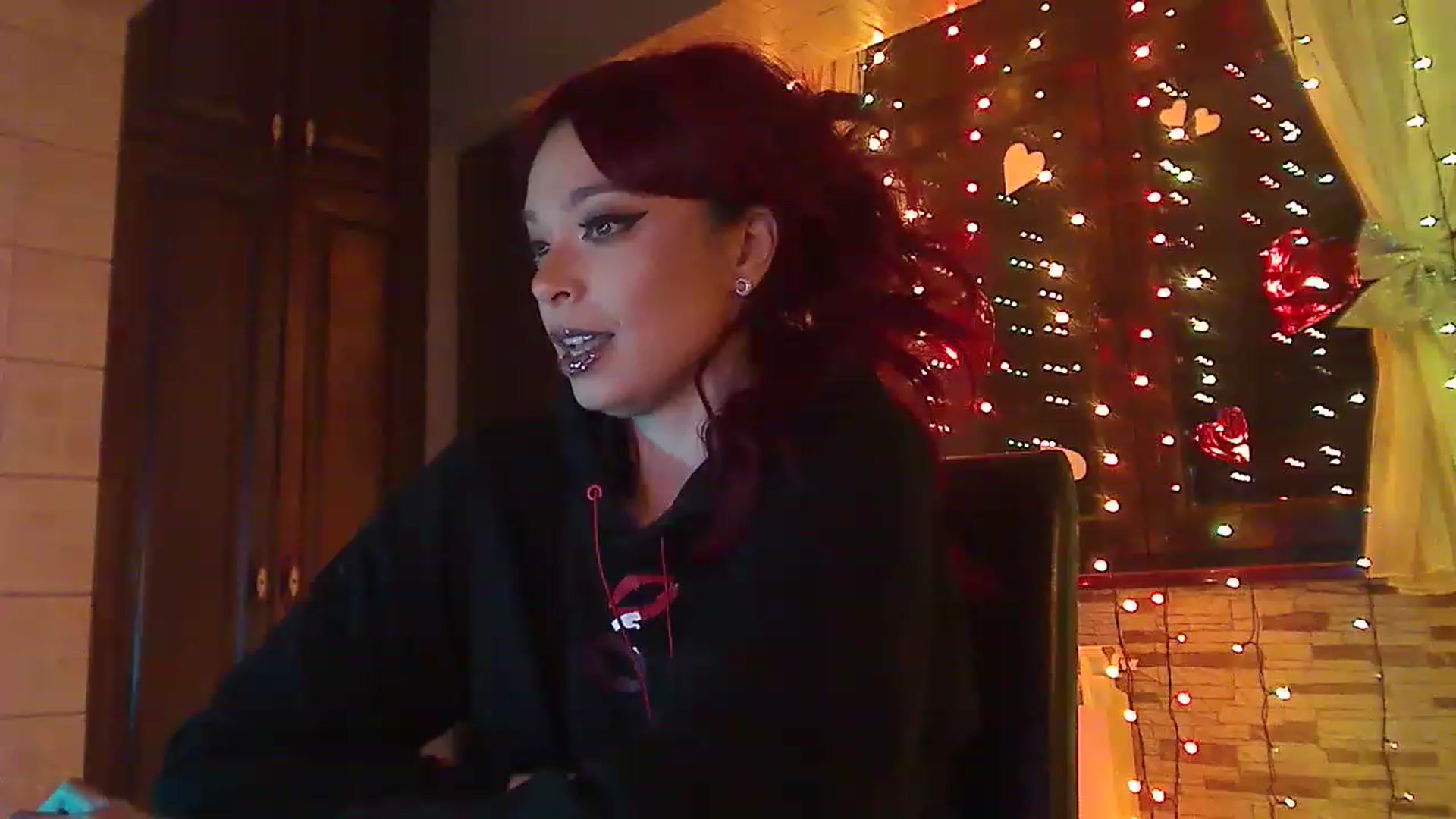 Gallery image thumbnail from No_bo_dy's myfreecams stream on, 01/18/2023, 03:27 image 13 of 20