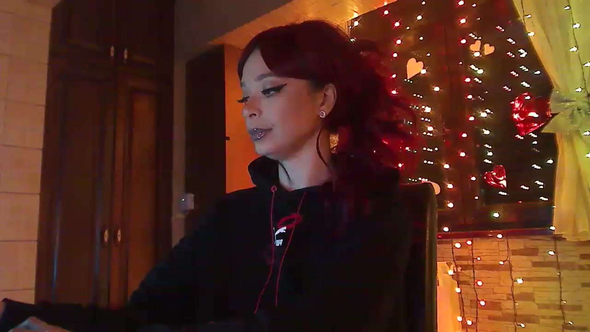 Gallery image thumbnail from No_bo_dy's myfreecams stream on, 01/18/2023, 03:27 image 11 of 20