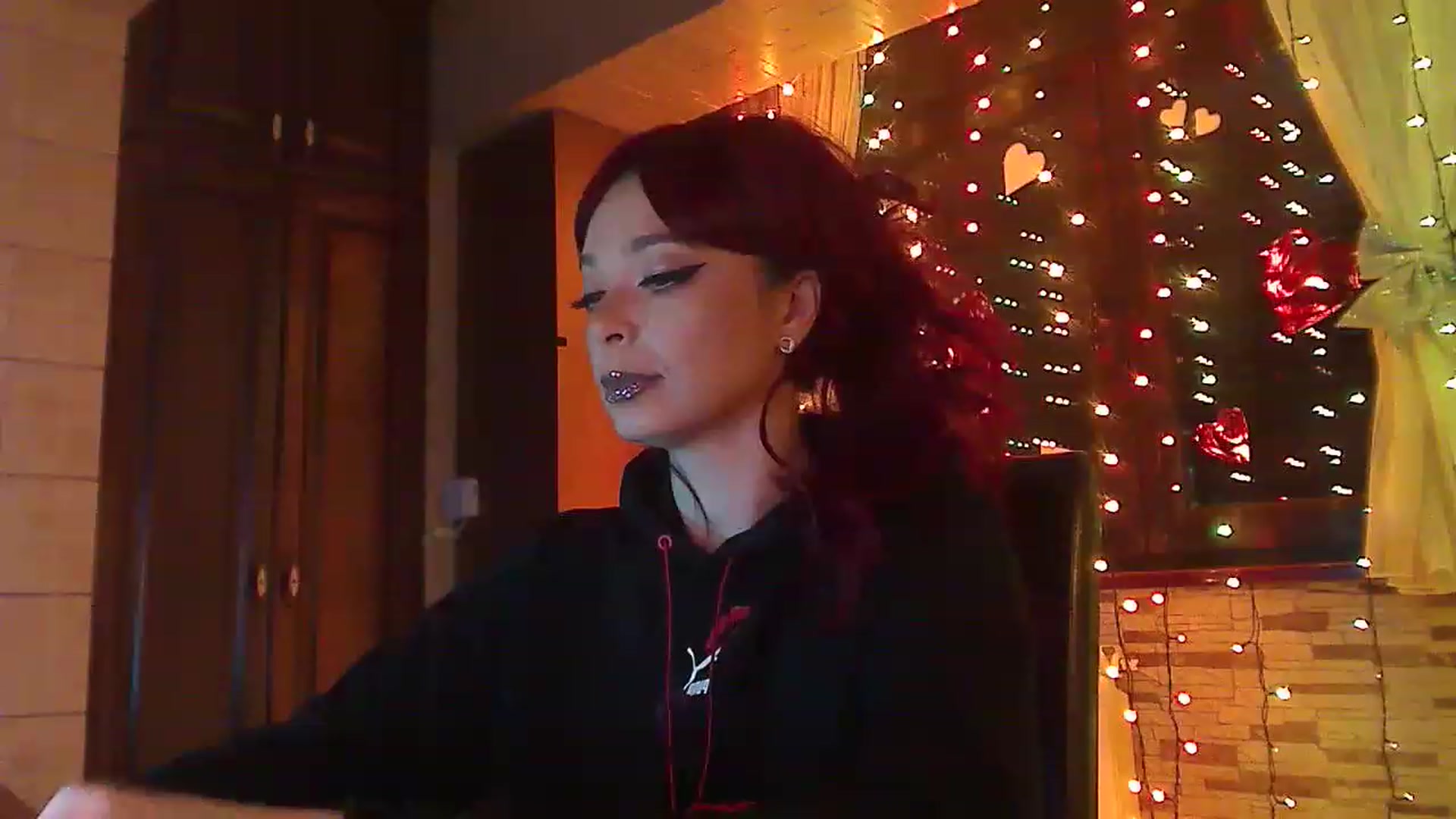 Gallery image thumbnail from No_bo_dy's myfreecams stream on, 01/18/2023, 03:27 image 20 of 20