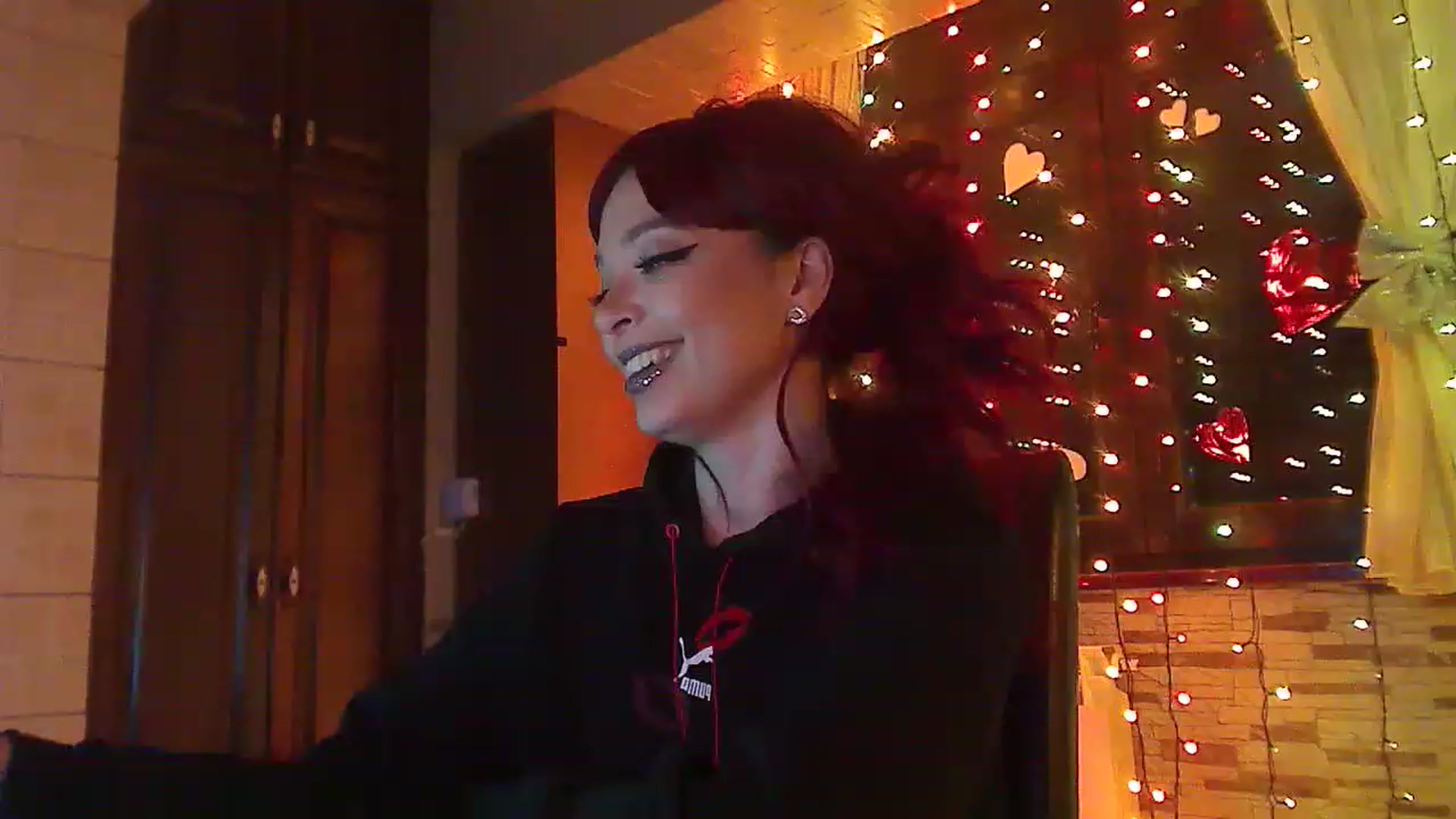 Gallery image thumbnail from No_bo_dy's myfreecams stream on, 01/18/2023, 03:27 image 18 of 20