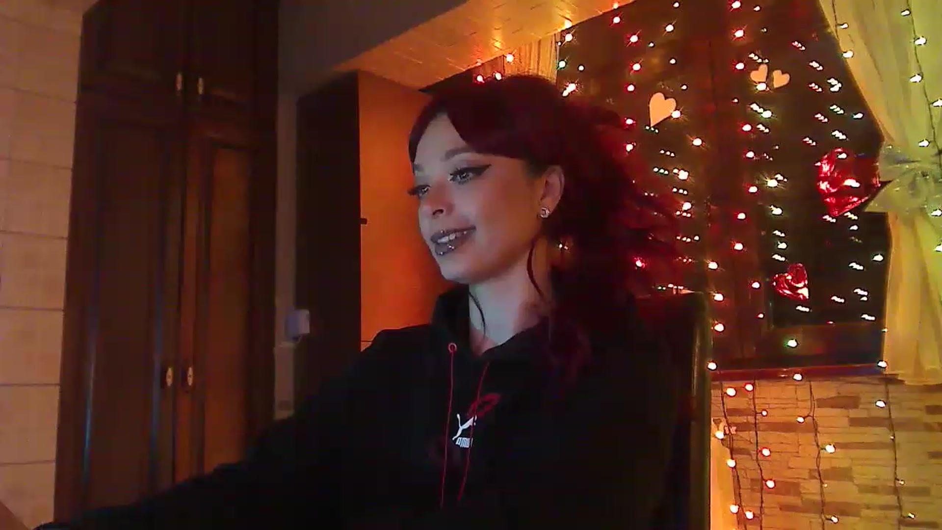 Gallery image thumbnail from No_bo_dy's myfreecams stream on, 01/18/2023, 03:27 image 19 of 20