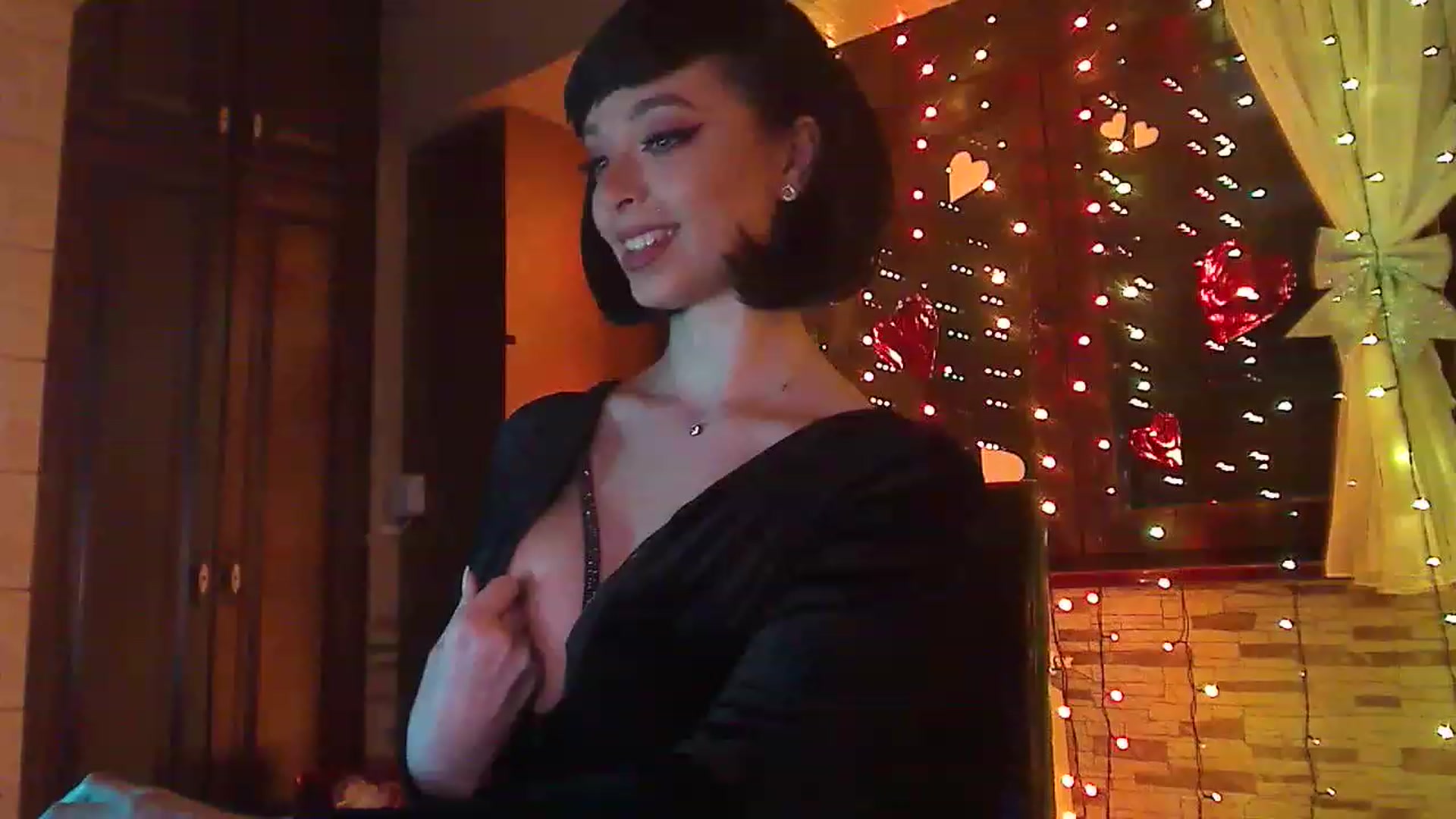 Gallery image thumbnail from No_bo_dy's myfreecams stream on, 01/19/2023, 01:10 image 14 of 20