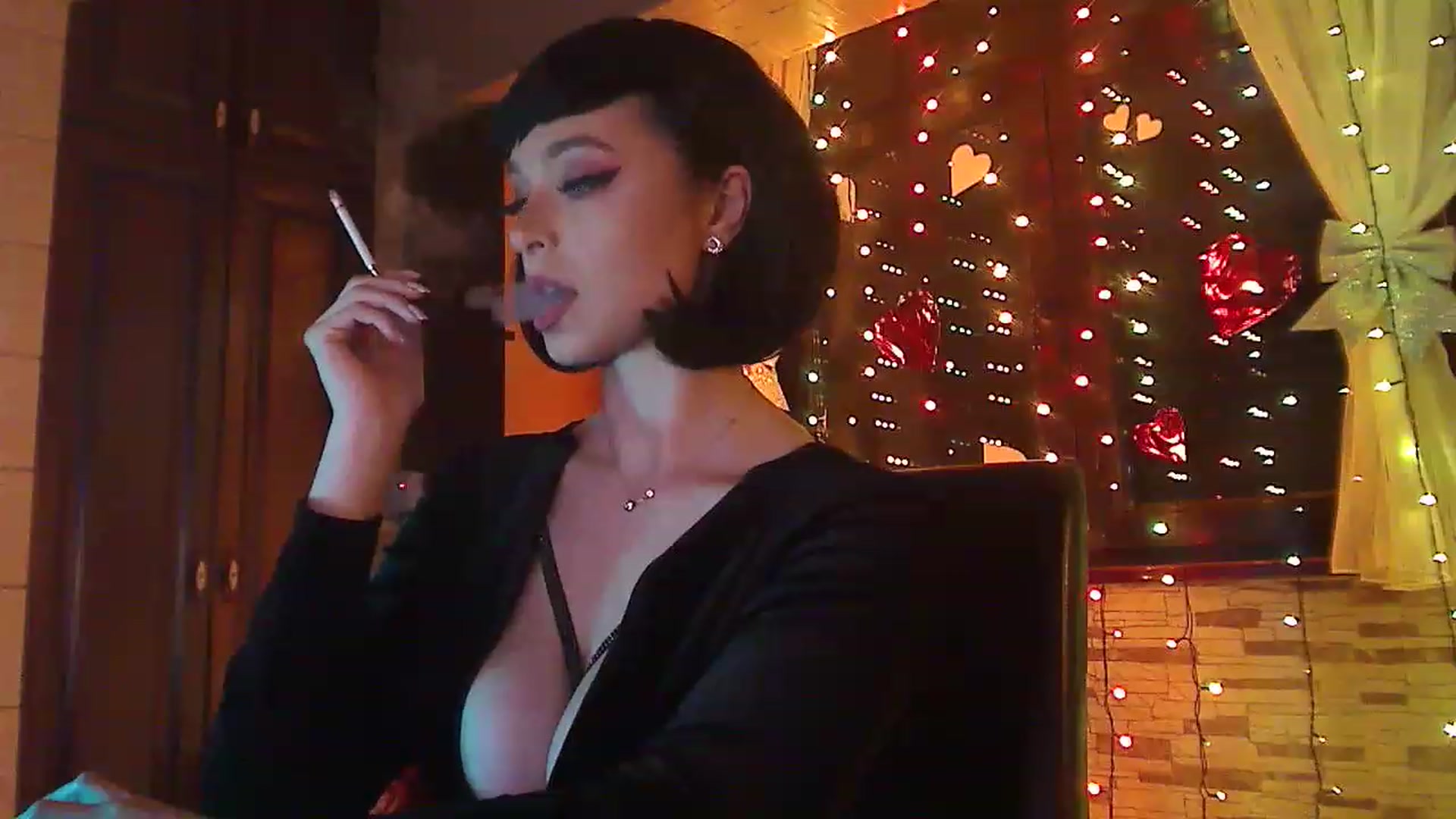 Gallery image thumbnail from No_bo_dy's myfreecams stream on, 01/19/2023, 02:57 image 8 of 20