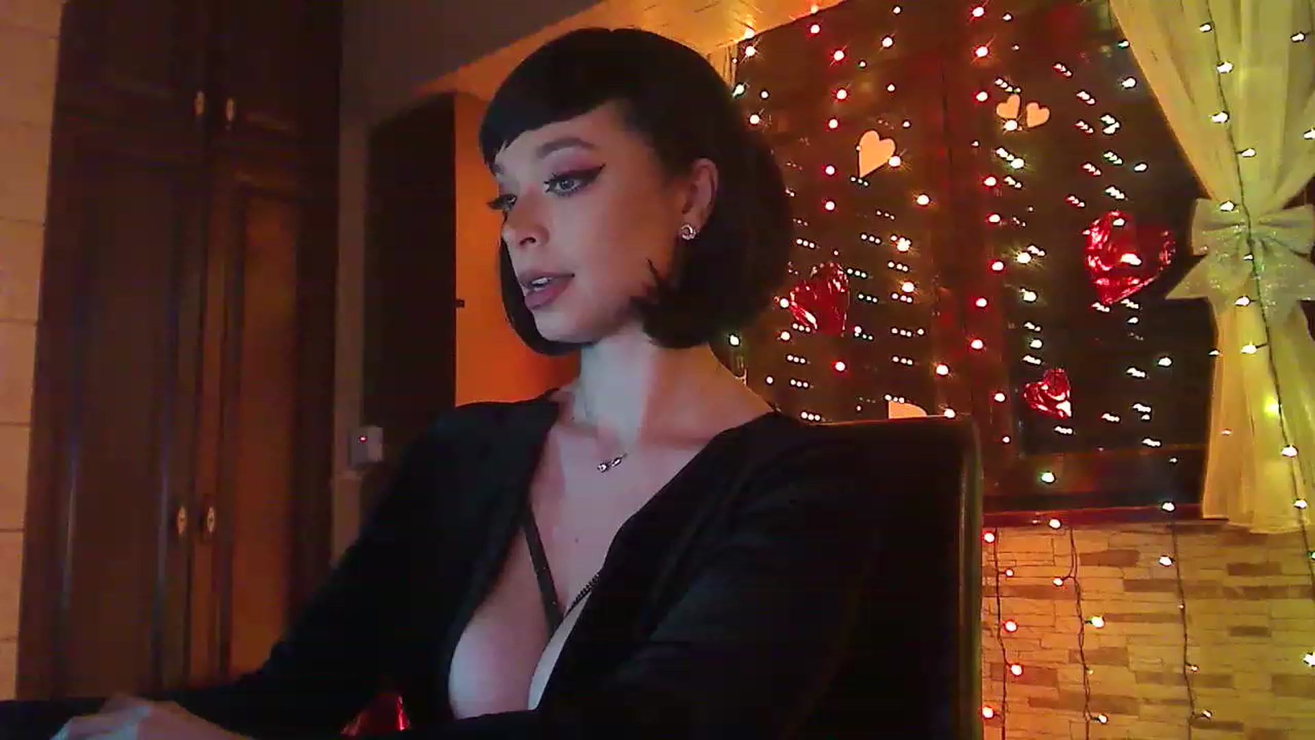 Gallery image thumbnail from No_bo_dy's myfreecams stream on, 01/19/2023, 02:57 image 9 of 20