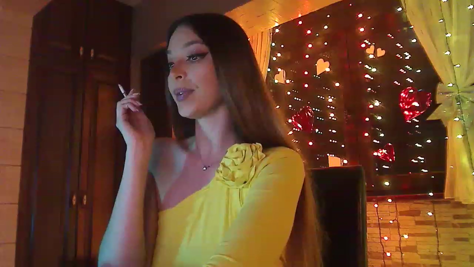 Gallery image thumbnail from No_bo_dy's myfreecams stream on, 01/20/2023, 03:09 image 3 of 20