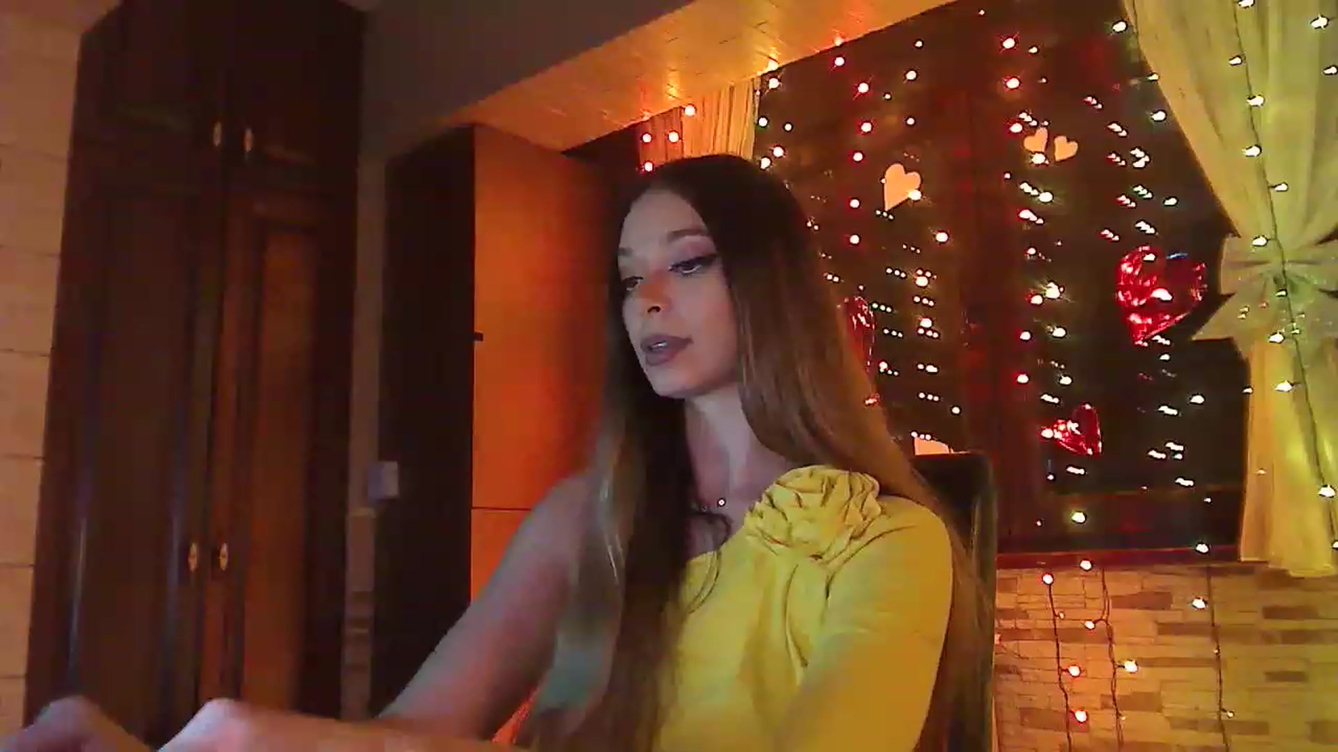 Gallery image thumbnail from No_bo_dy's myfreecams stream on, 01/20/2023, 04:51 image 8 of 20