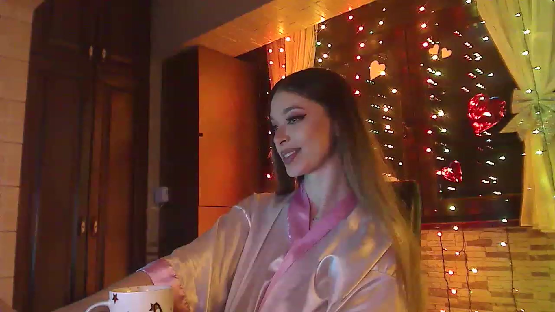 Gallery image thumbnail from No_bo_dy's myfreecams stream on, 01/20/2023, 05:40 image 19 of 20