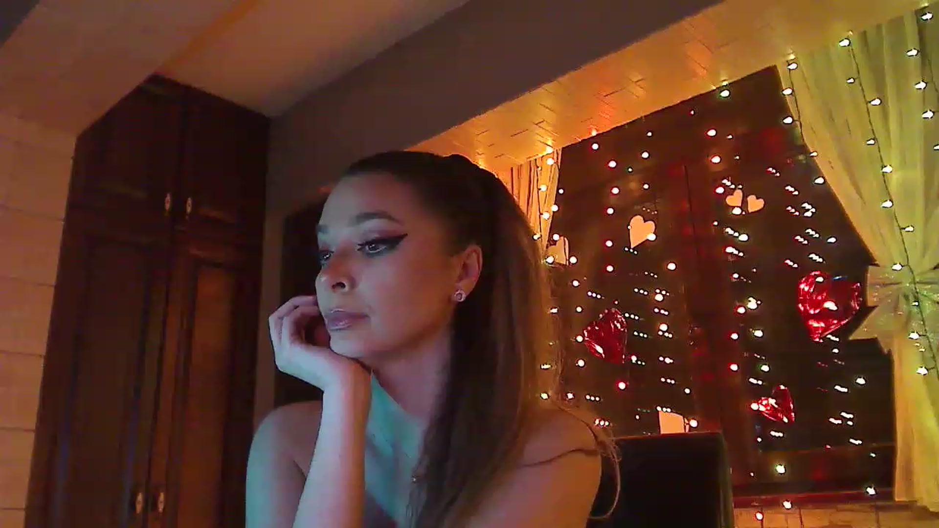 Gallery image thumbnail from No_bo_dy's myfreecams stream on, 01/21/2023, 03:35 image 4 of 20