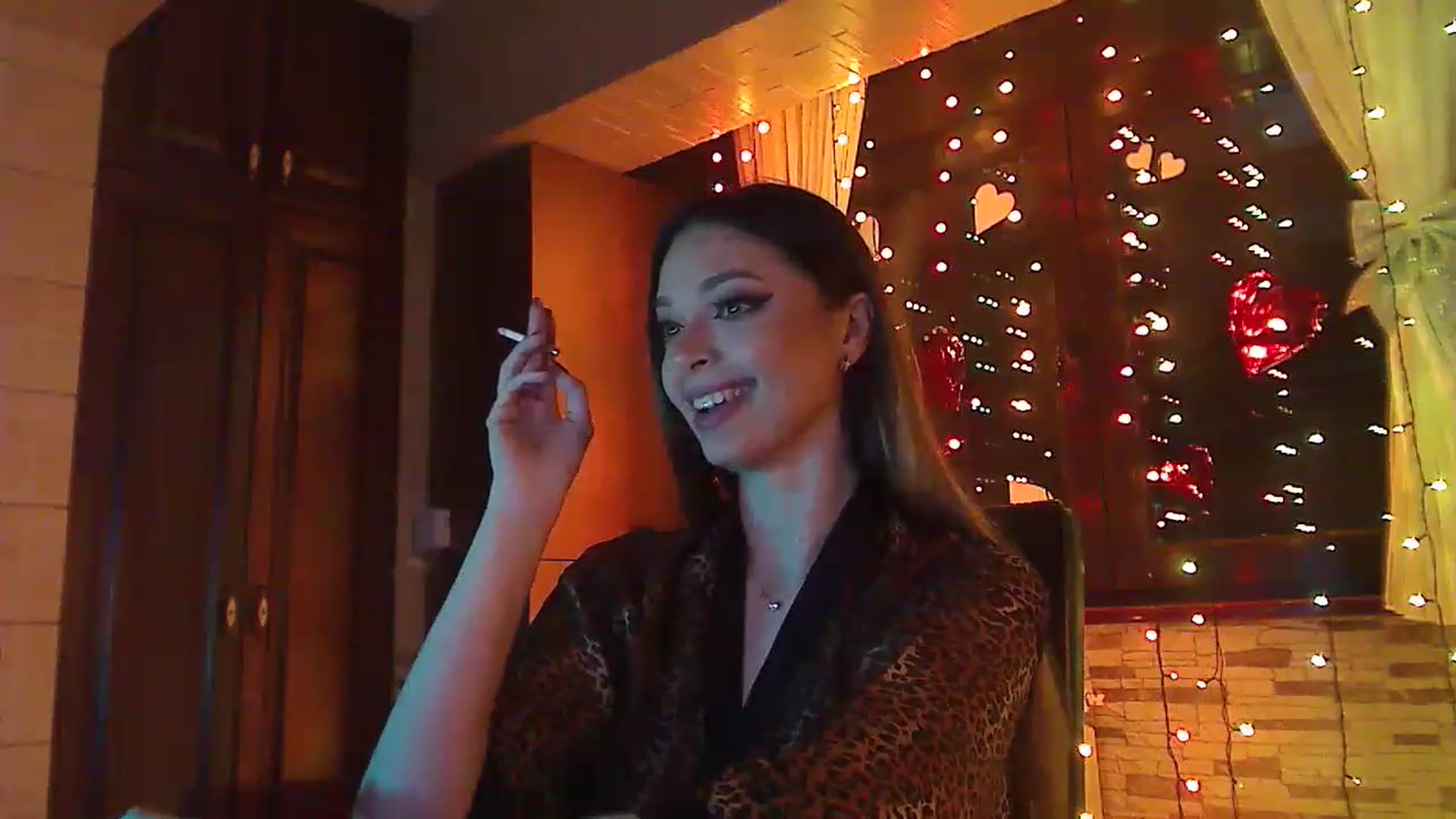 Gallery image thumbnail from No_bo_dy's myfreecams stream on, 01/27/2023, 24:01 image 19 of 20
