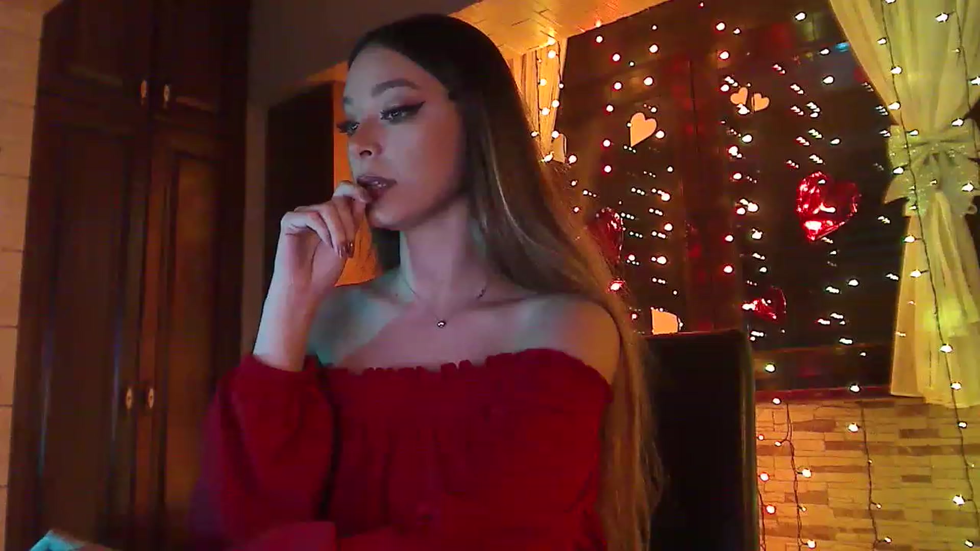 Gallery image thumbnail from No_bo_dy's myfreecams stream on, 02/04/2023, 02:04 image 6 of 20