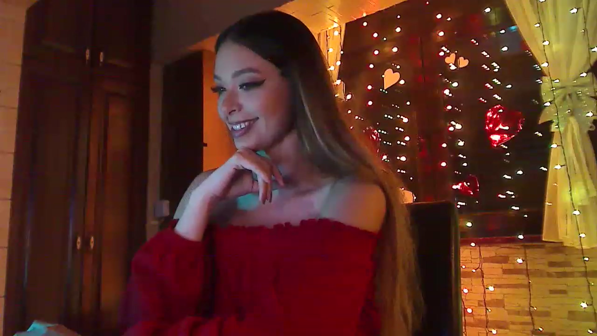 Gallery image thumbnail from No_bo_dy's myfreecams stream on, 02/04/2023, 02:04 image 13 of 20