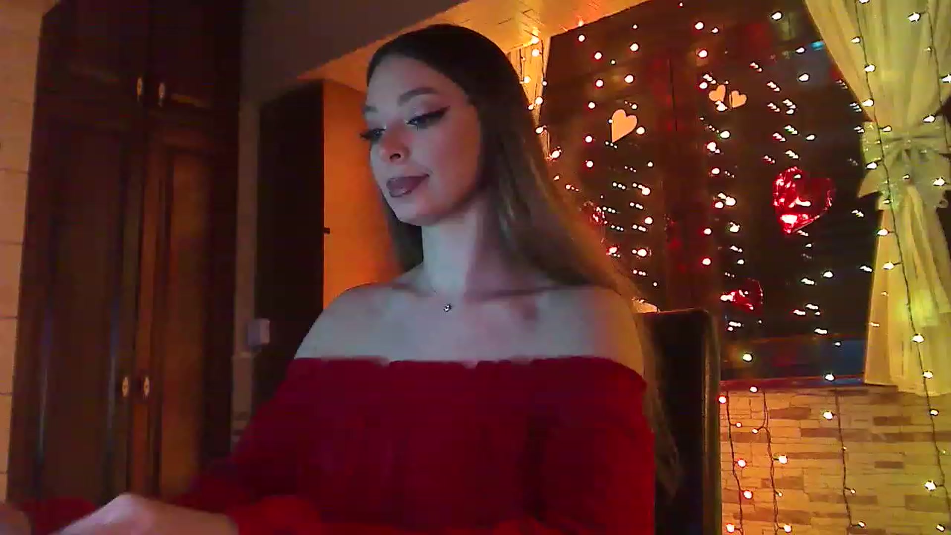 Gallery image thumbnail from No_bo_dy's myfreecams stream on, 02/04/2023, 02:04 image 1 of 20