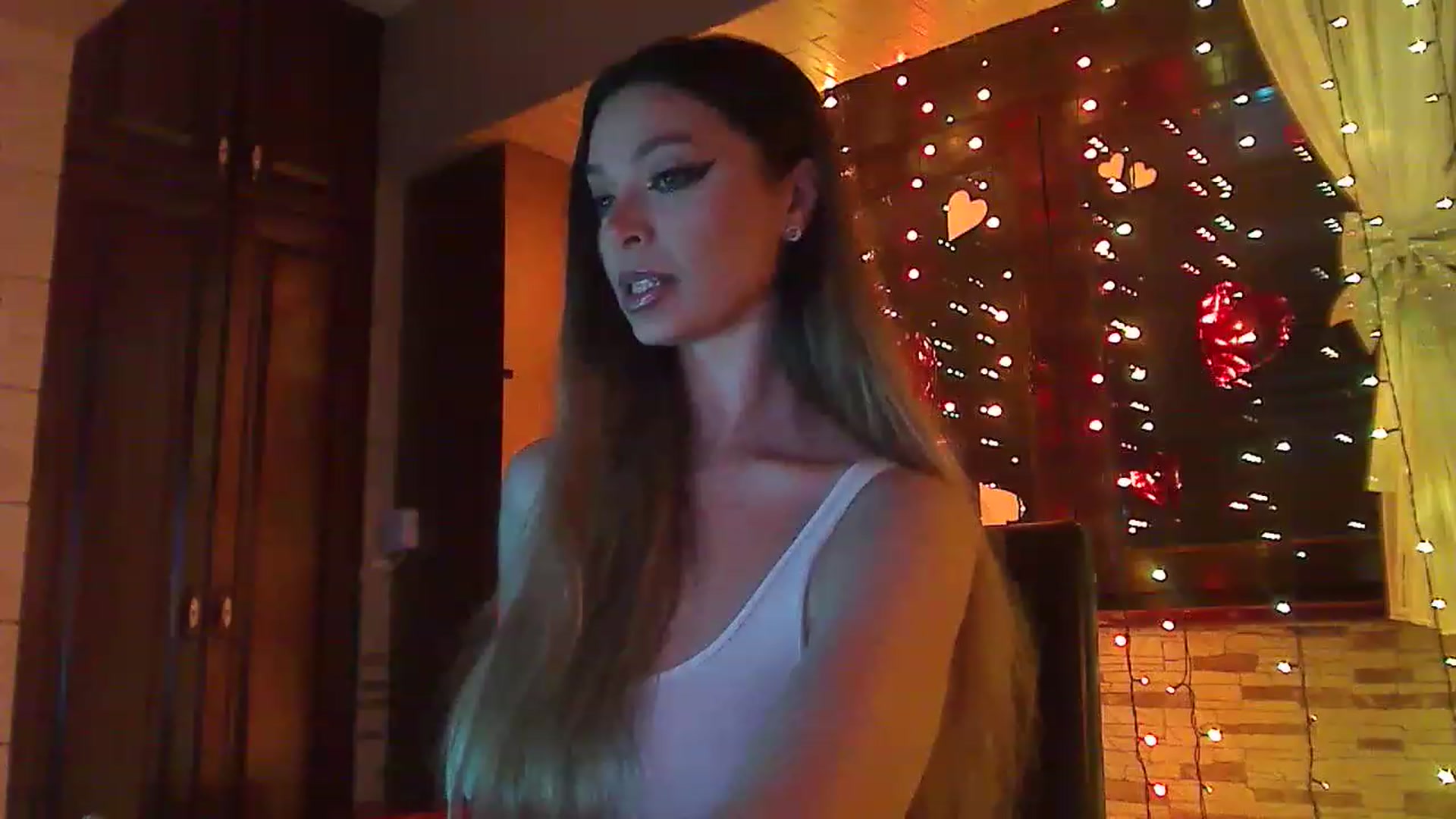 Gallery image thumbnail from No_bo_dy's myfreecams stream on, 02/07/2023, 24:43 image 16 of 20