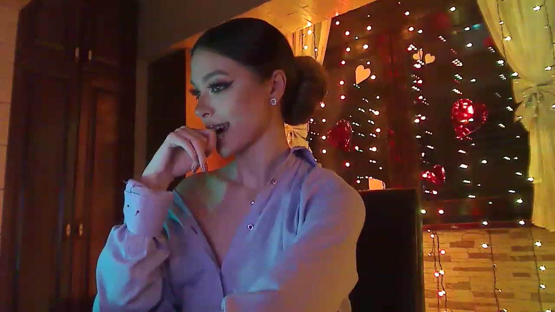 Gallery image thumbnail from No_bo_dy's myfreecams stream on, 02/10/2023, 02:46 image 13 of 20