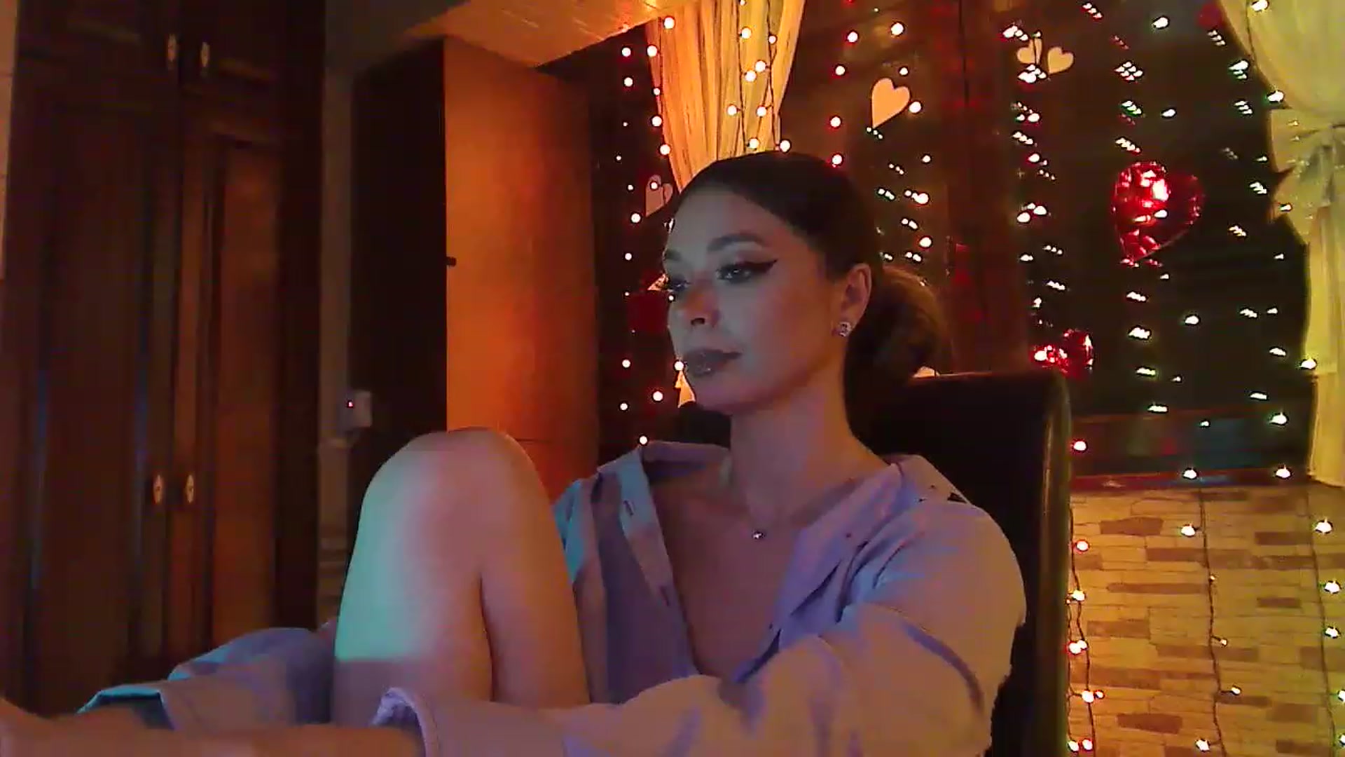 Gallery image thumbnail from No_bo_dy's myfreecams stream on, 02/10/2023, 03:42 image 17 of 20