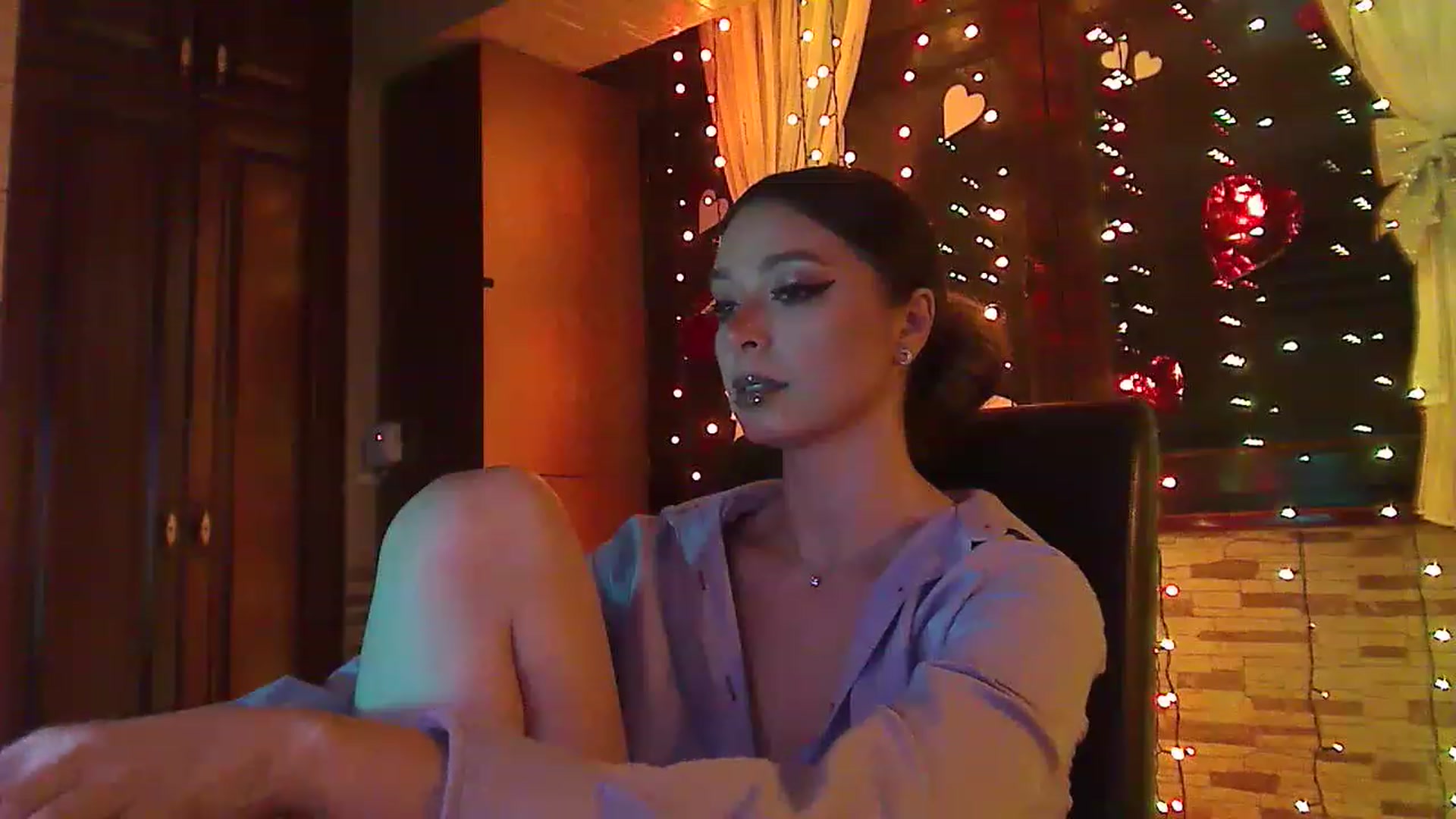 Gallery image thumbnail from No_bo_dy's myfreecams stream on, 02/10/2023, 03:42 image 18 of 20