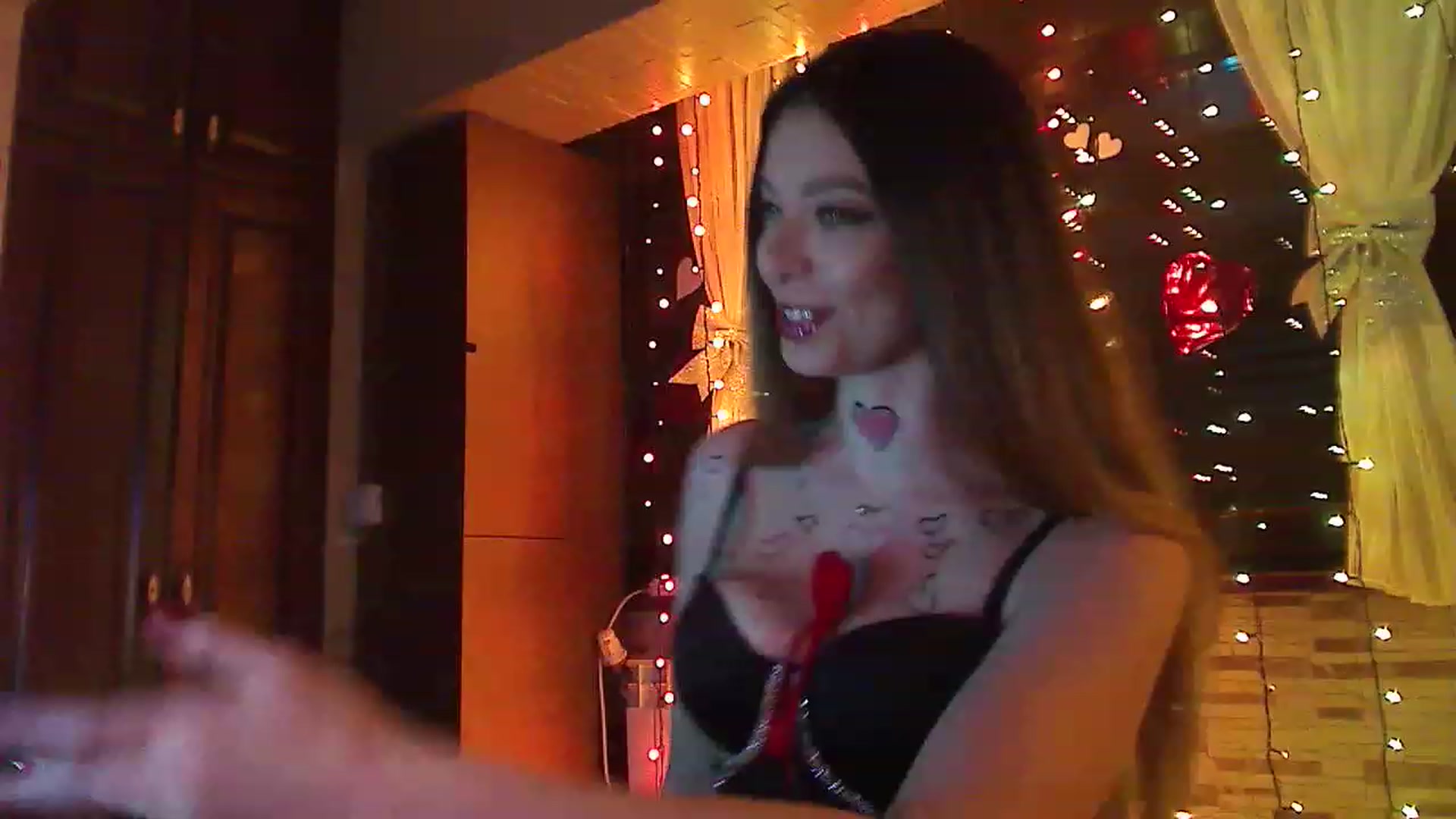 Gallery image thumbnail from No_bo_dy's myfreecams stream on, 02/14/2023, 02:45 image 17 of 20