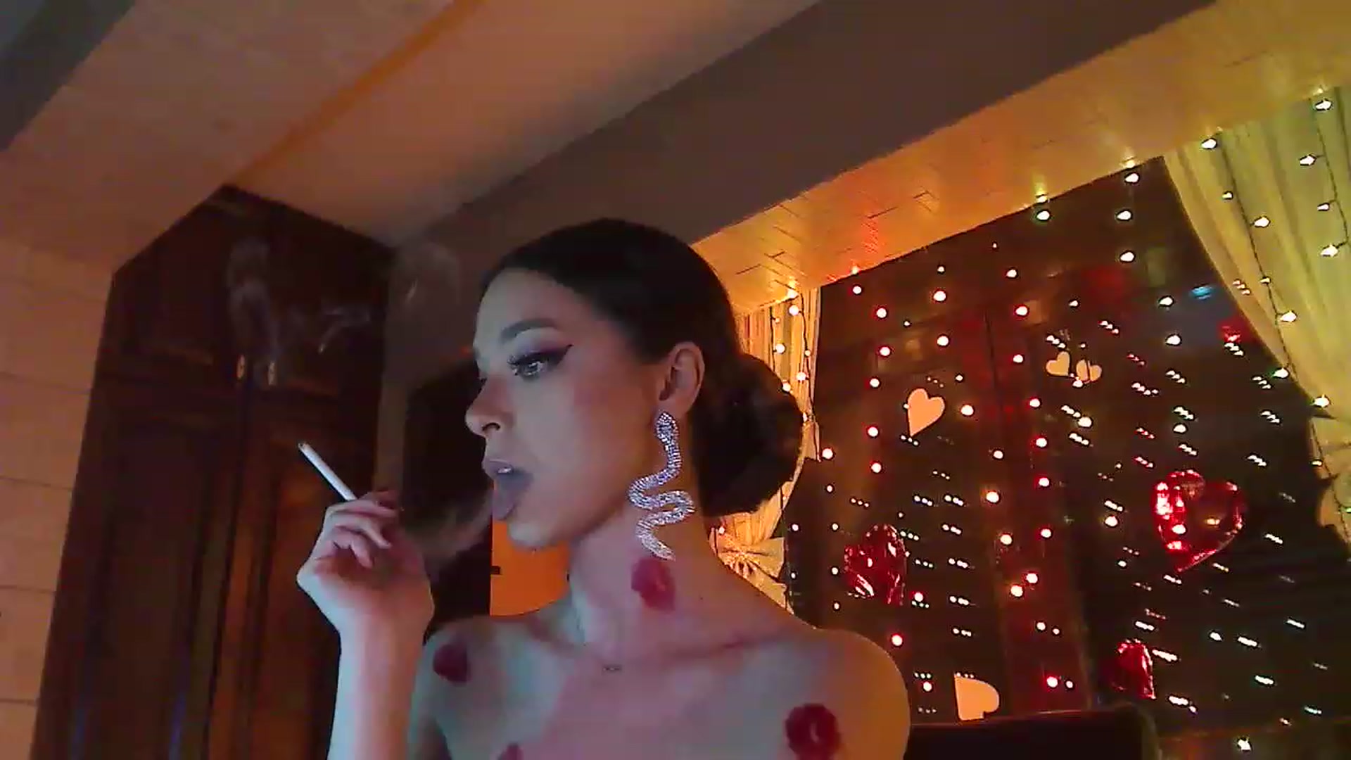 Gallery image thumbnail from No_bo_dy's myfreecams stream on, 02/15/2023, 03:14 image 9 of 20