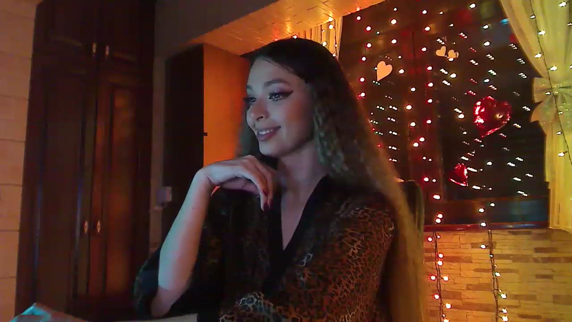 Gallery image thumbnail from No_bo_dy's myfreecams stream on, 02/17/2023, 03:16 image 14 of 20