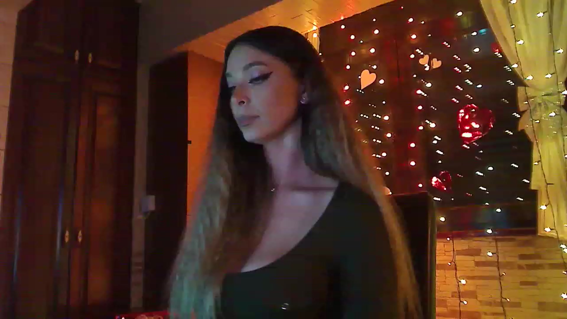 Gallery image thumbnail from No_bo_dy's myfreecams stream on, 02/18/2023, 03:33 image 13 of 20
