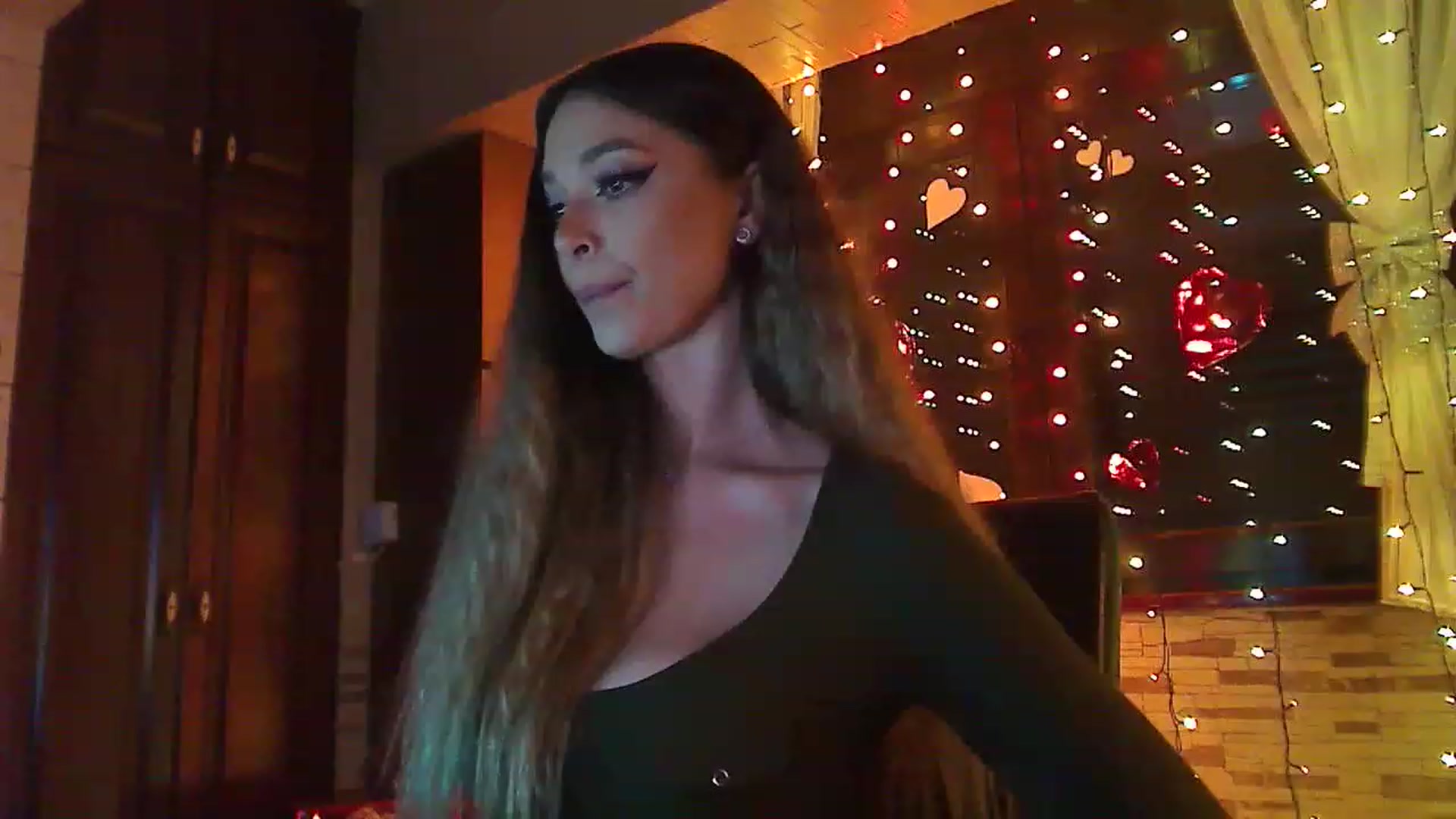 Gallery image thumbnail from No_bo_dy's myfreecams stream on, 02/18/2023, 03:33 image 14 of 20