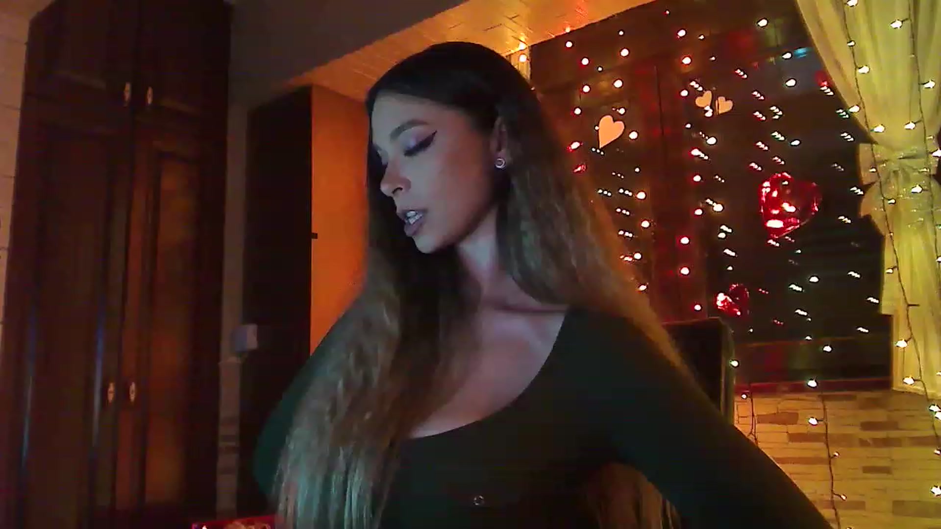 Gallery image thumbnail from No_bo_dy's myfreecams stream on, 02/18/2023, 03:33 image 12 of 20