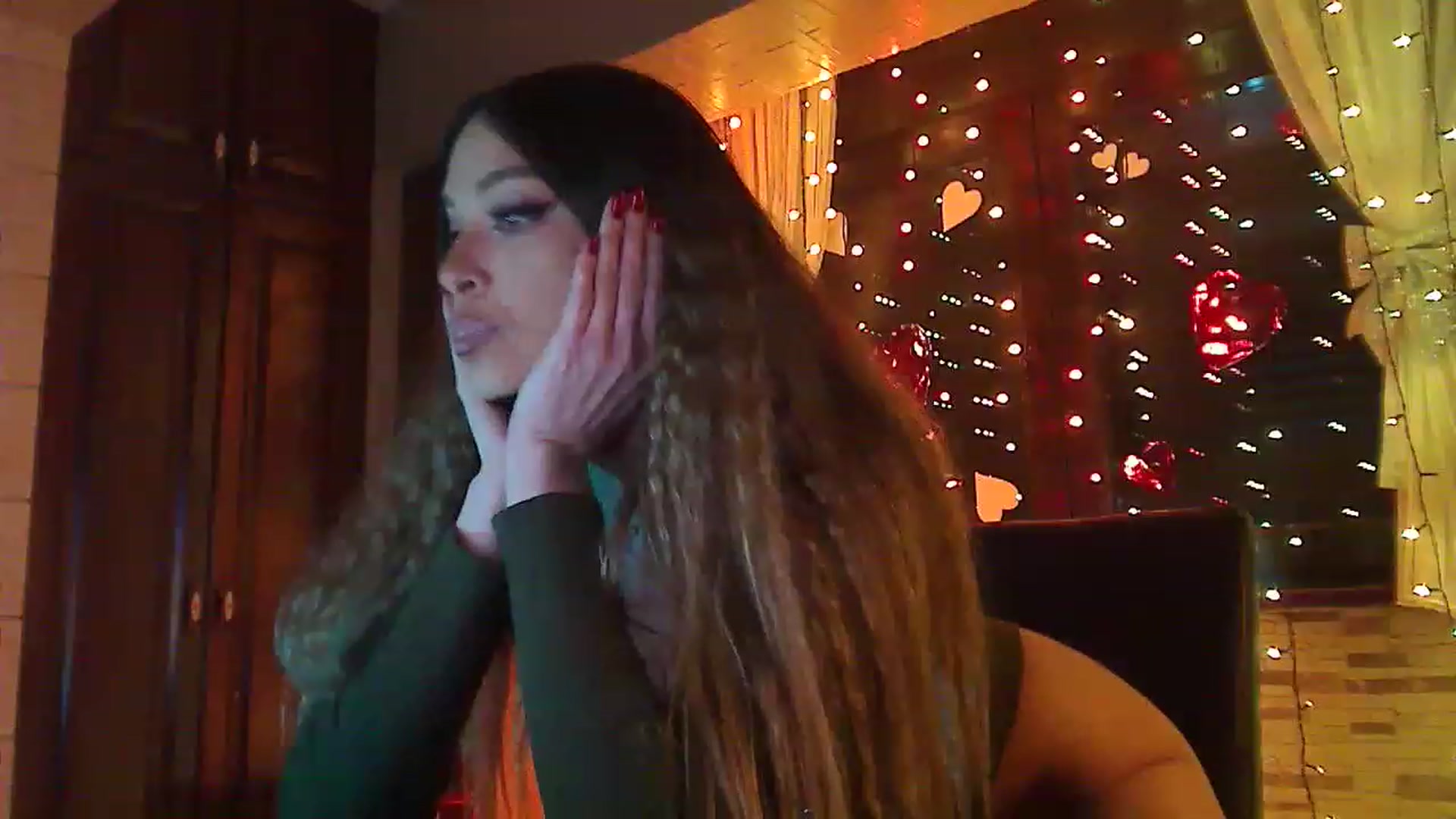 Gallery image thumbnail from No_bo_dy's myfreecams stream on, 02/18/2023, 03:33 image 4 of 20