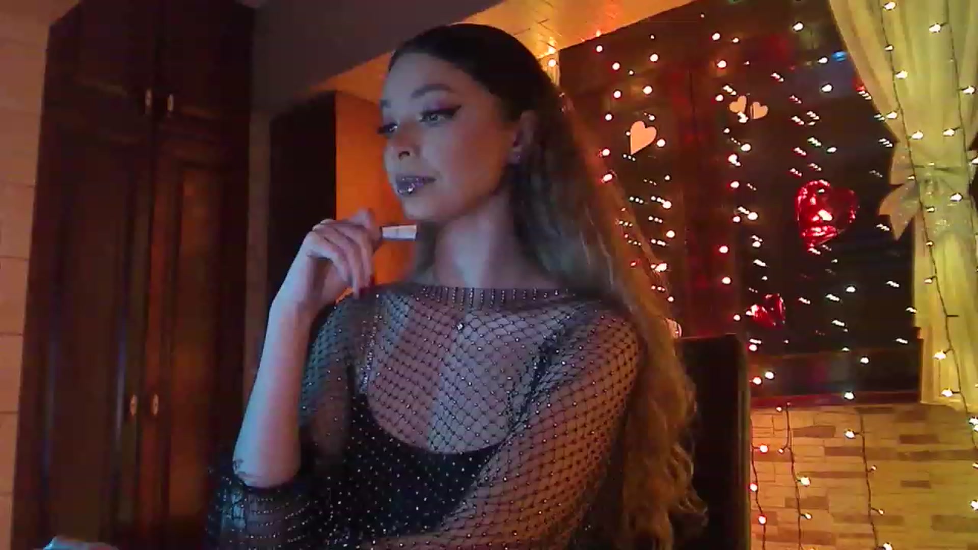 Gallery image thumbnail from No_bo_dy's myfreecams stream on, 02/19/2023, 24:01 image 8 of 20