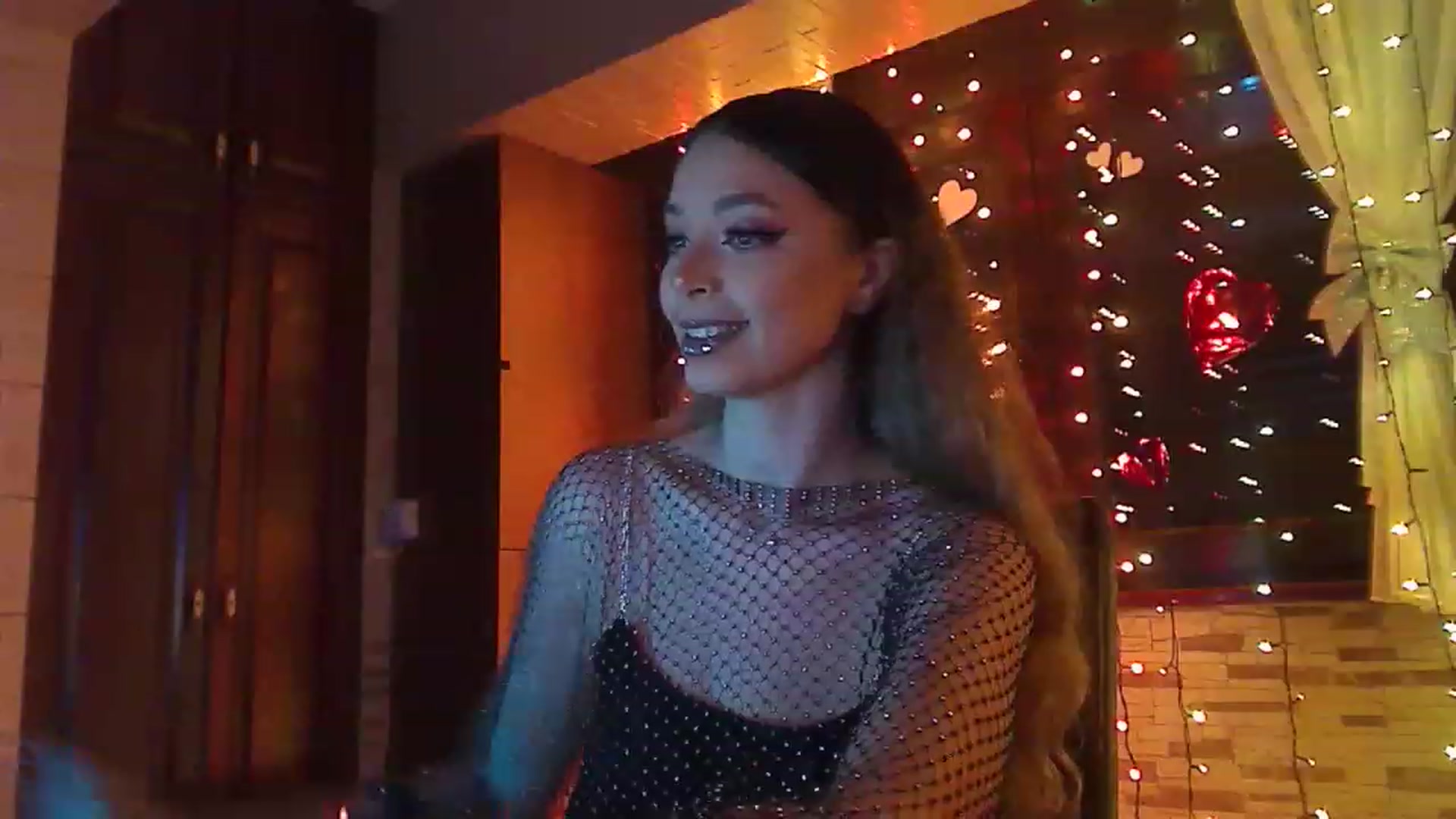 Gallery image thumbnail from No_bo_dy's myfreecams stream on, 02/19/2023, 24:01 image 18 of 20