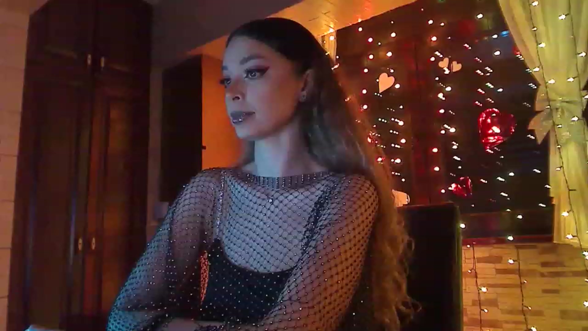 Gallery image thumbnail from No_bo_dy's myfreecams stream on, 02/19/2023, 24:01 image 4 of 20