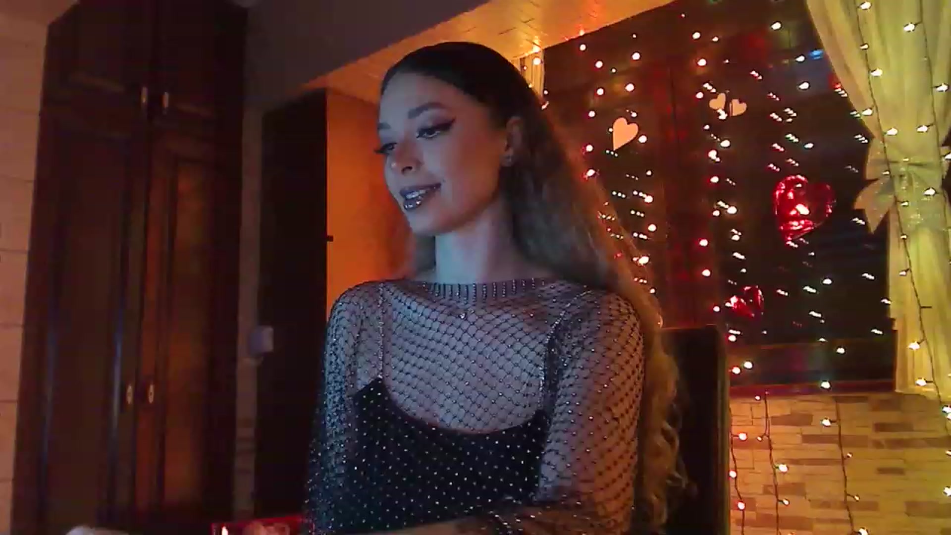 Gallery image thumbnail from No_bo_dy's myfreecams stream on, 02/19/2023, 24:01 image 16 of 20