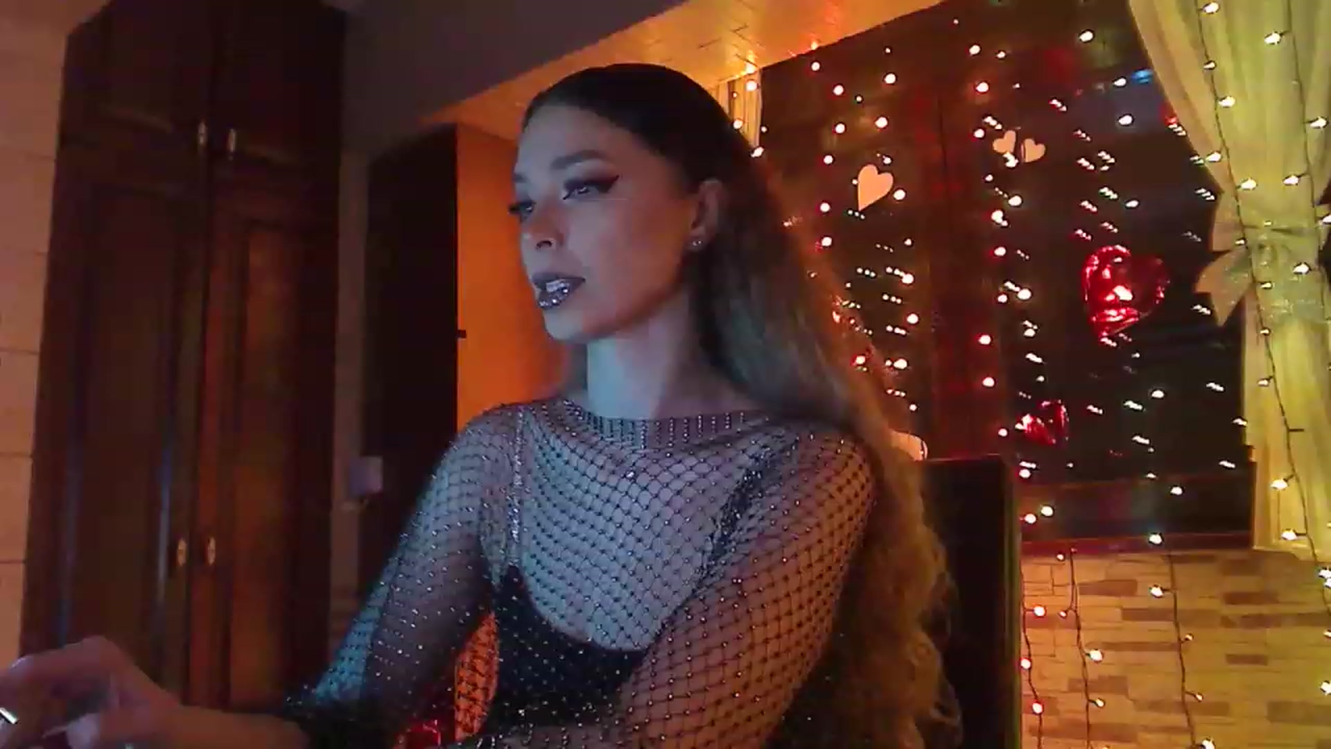 Gallery image thumbnail from No_bo_dy's myfreecams stream on, 02/19/2023, 24:01 image 13 of 20