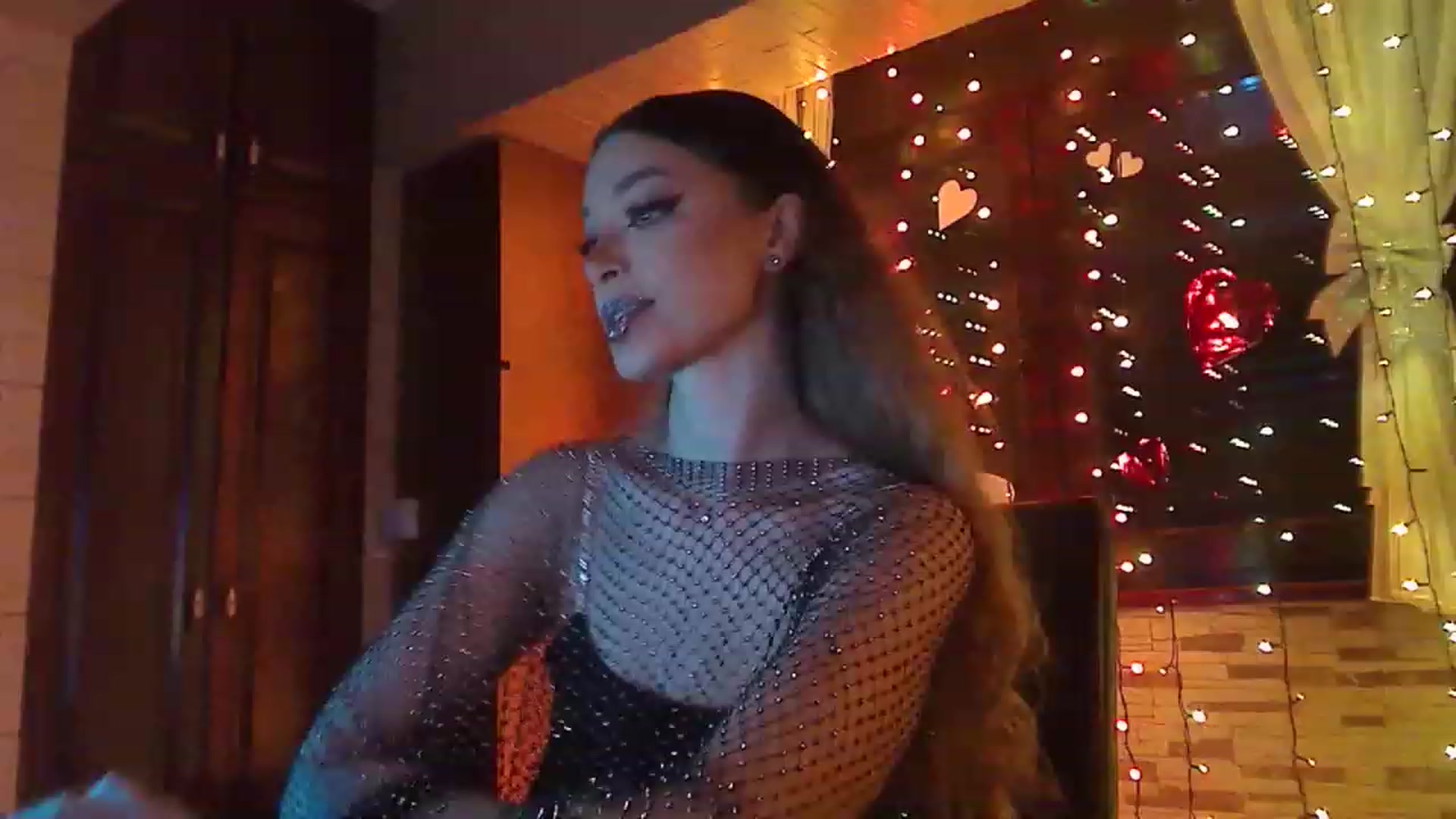 Gallery image thumbnail from No_bo_dy's myfreecams stream on, 02/19/2023, 24:01 image 17 of 20