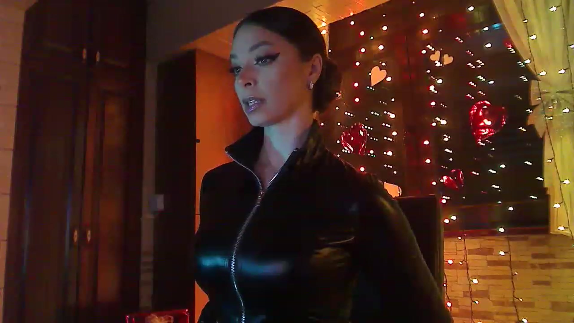 Gallery image thumbnail from No_bo_dy's myfreecams stream on, 02/19/2023, 23:51 image 7 of 20