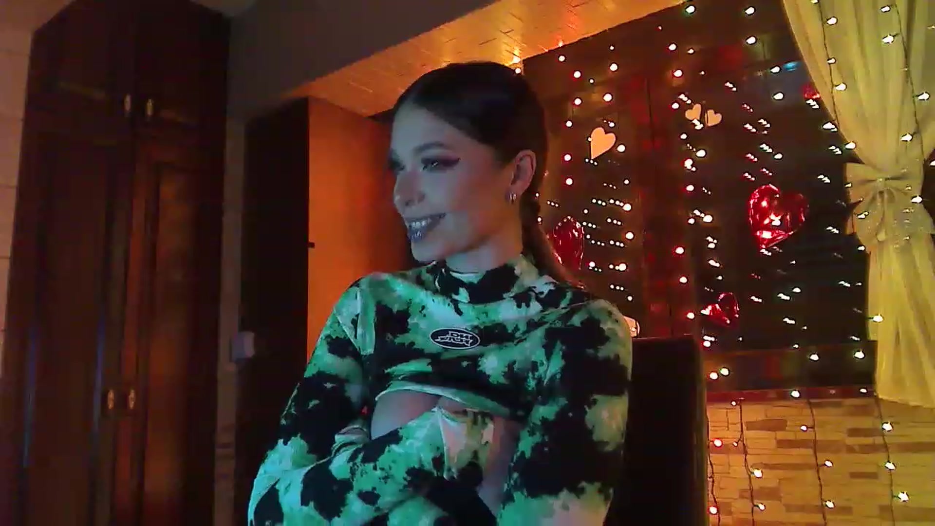 Gallery image thumbnail from No_bo_dy's myfreecams stream on, 02/26/2023, 02:11 image 6 of 20
