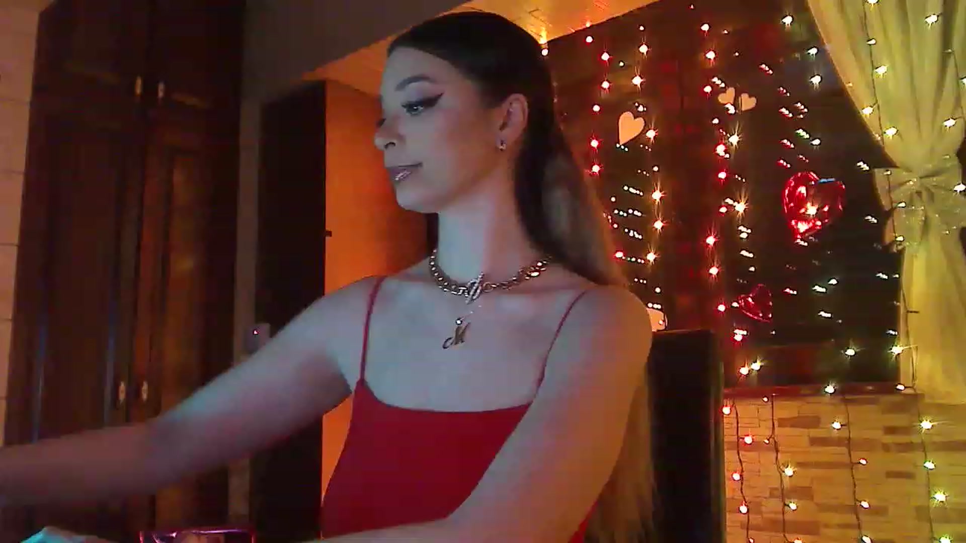 Gallery image thumbnail from No_bo_dy's myfreecams stream on, 03/04/2023, 24:01 image 1 of 20