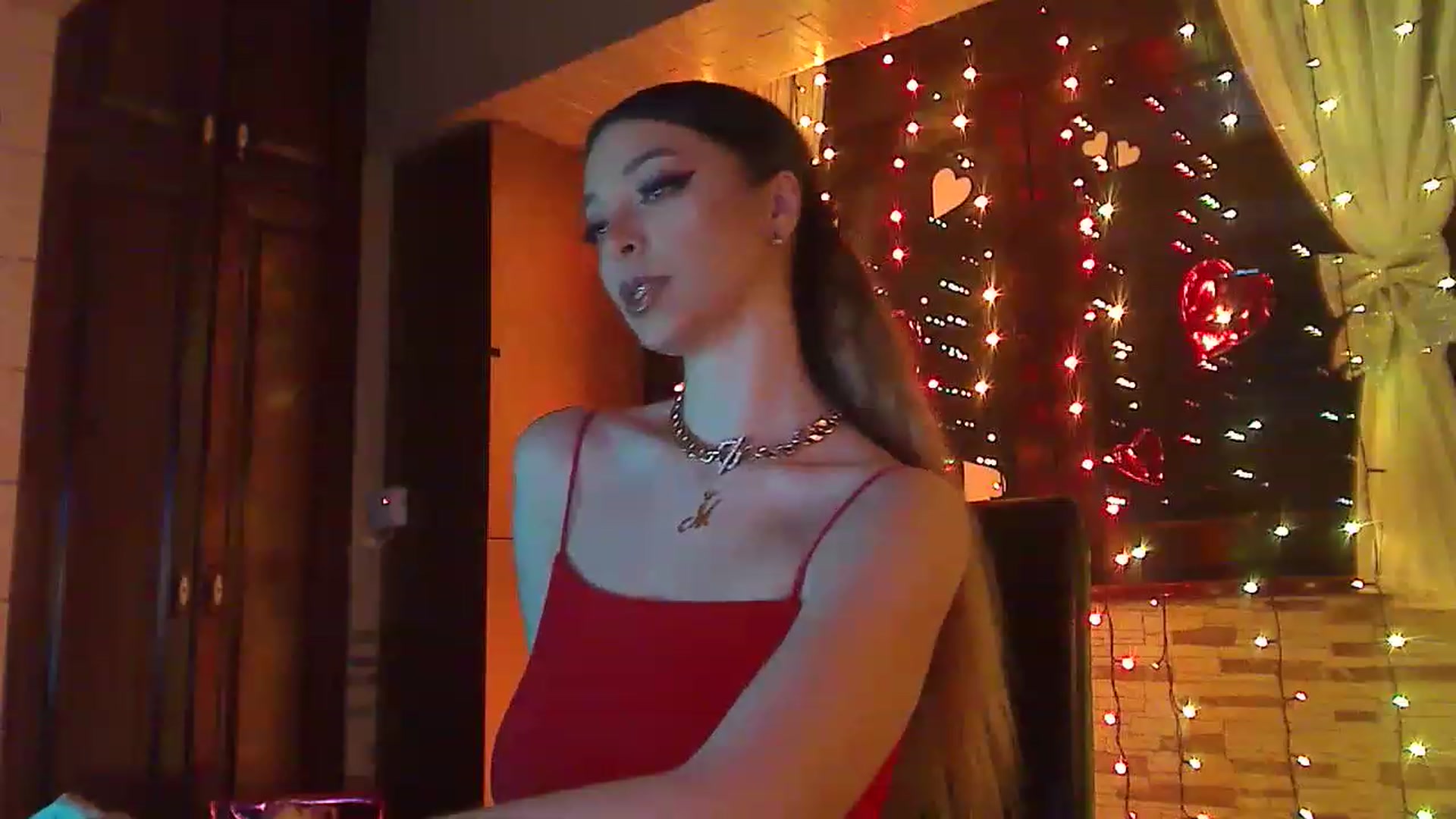 Gallery image thumbnail from No_bo_dy's myfreecams stream on, 03/04/2023, 24:01 image 2 of 20